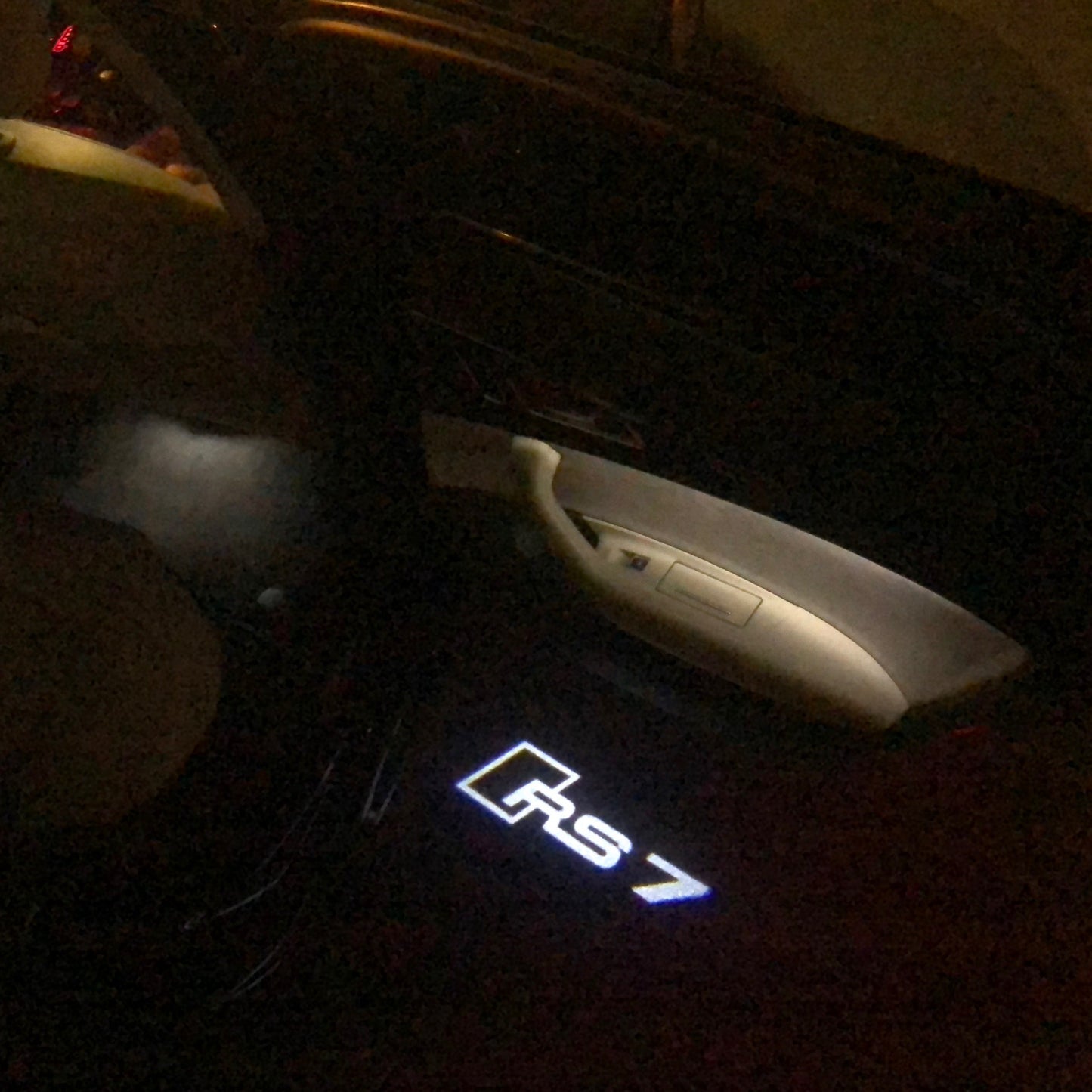 AUDI RS7 LOGO PROJECTOT LIGHTS Nr.117 (quantity 1 = 2 Logo Films /2 door lights)