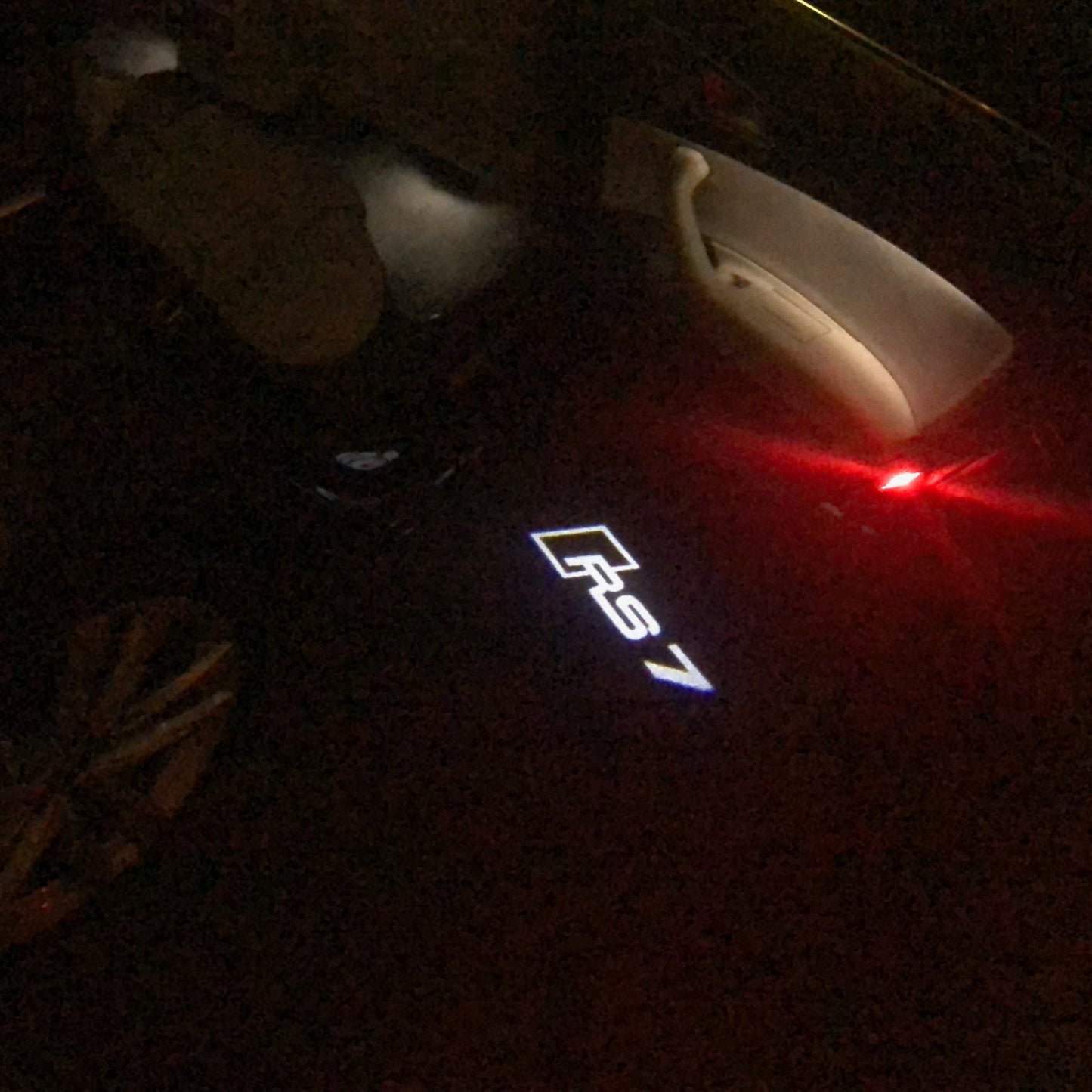 AUDI RS7 LOGO PROJECTOT LIGHTS Nr.117 (quantity 1 = 2 Logo Films /2 door lights)