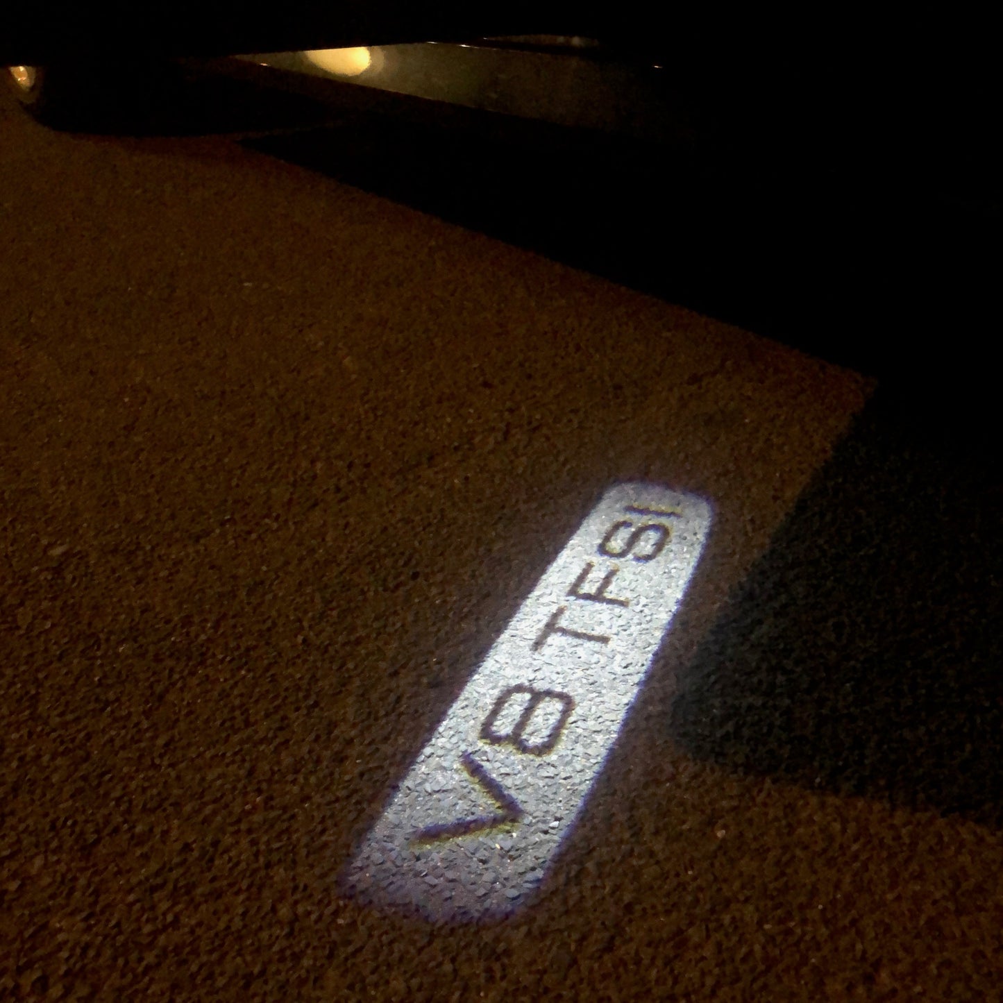 AUDI V8 TFSI LOGO PROJECTOT LIGHTS Nr.106 (quantity 1 = 2 Logo Films /2 door lights)