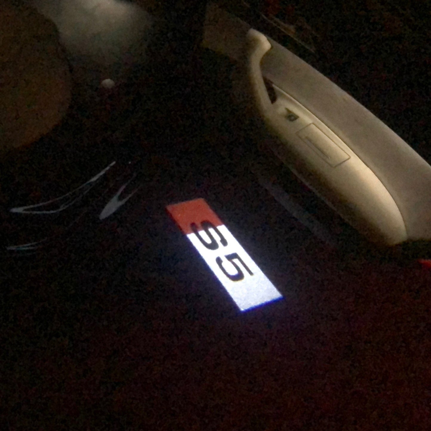 AUDI S5 LOGO PROJECTOT LIGHTS Nr.132 (quantity 1 = 2 Logo Films /2 door lights)