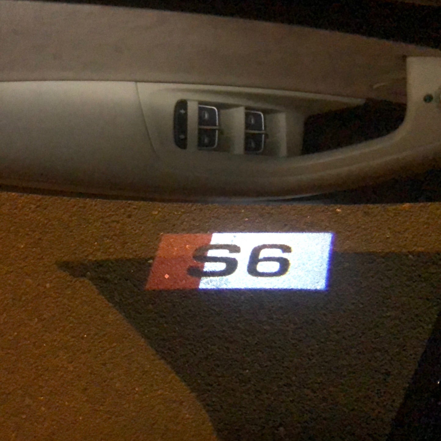 AUDI S6 LOGO PROJECTOT LIGHTS Nr.133 (quantity 1 = 2 Logo Films /2 door lights)
