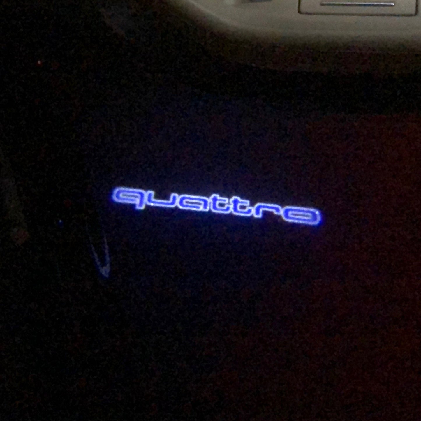 AUDI QUATTRO LOGO PROJECTOT LIGHTS Nr.97 (quantity 1 = 2 Logo Films /2 door lights)