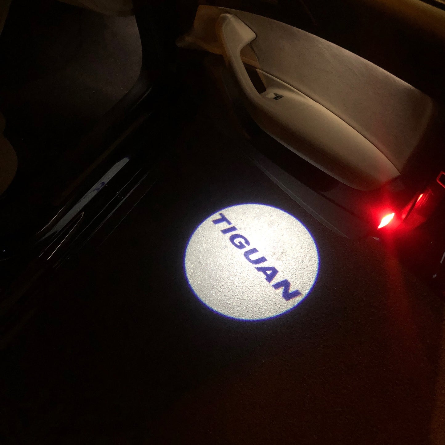 Volkswagen Door lights TIGUAN Logo Nr.40 ( quantity 1 = 2 Logo Film/ 2 door lights)