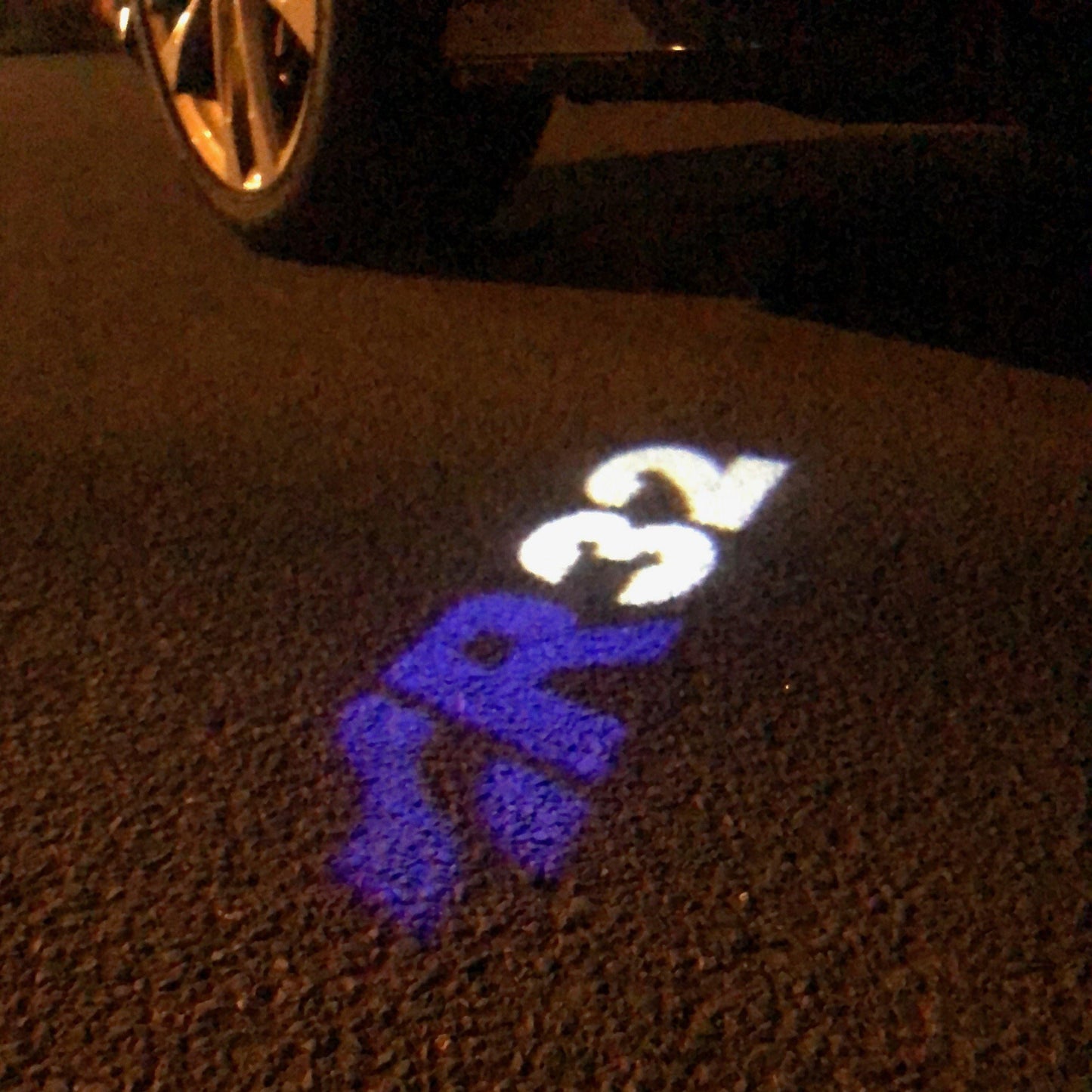 Volkswagen Door lights R32 Logo Nr. 301 ( quantity 1 = 2 logo film / 2 door lights)