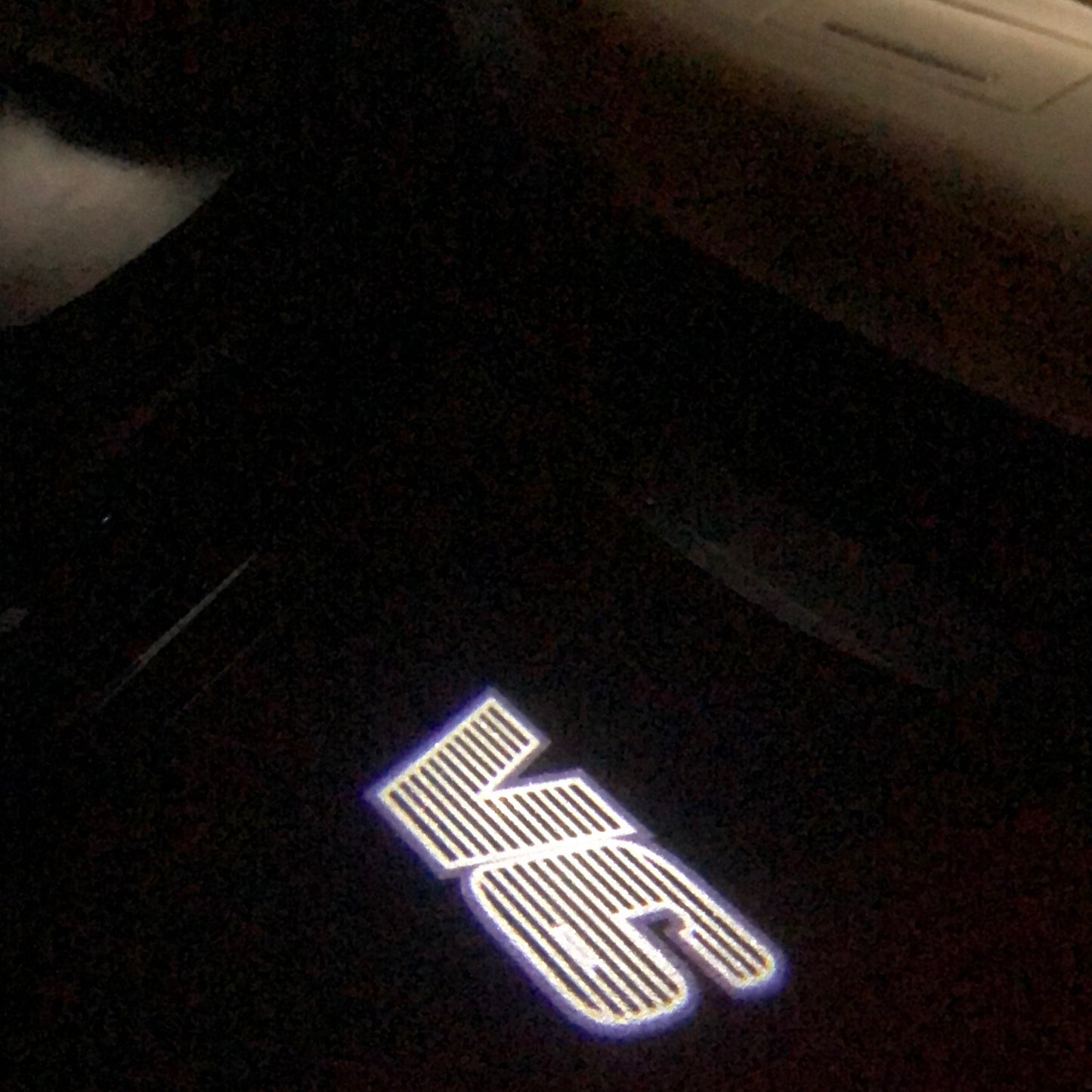 Volkswagen Door lights V6 Logo Nr. 69 (quantity 1 = 2 Logo Films /2 door lights)