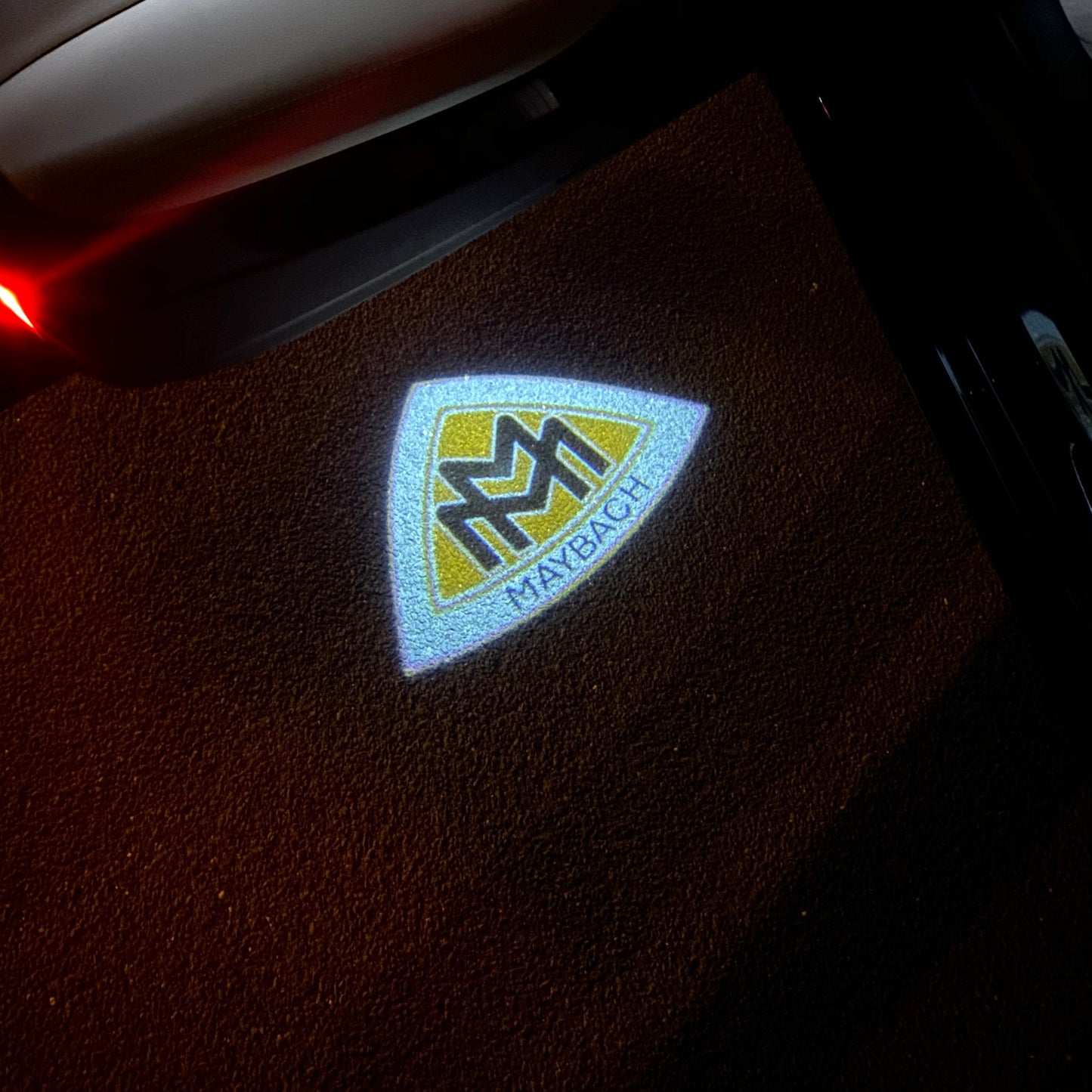 MAYBACH LOGO PROJECTOT LIGHTS Nr.1305 (quantity 1 = 2 Logo Films /2 door lights)