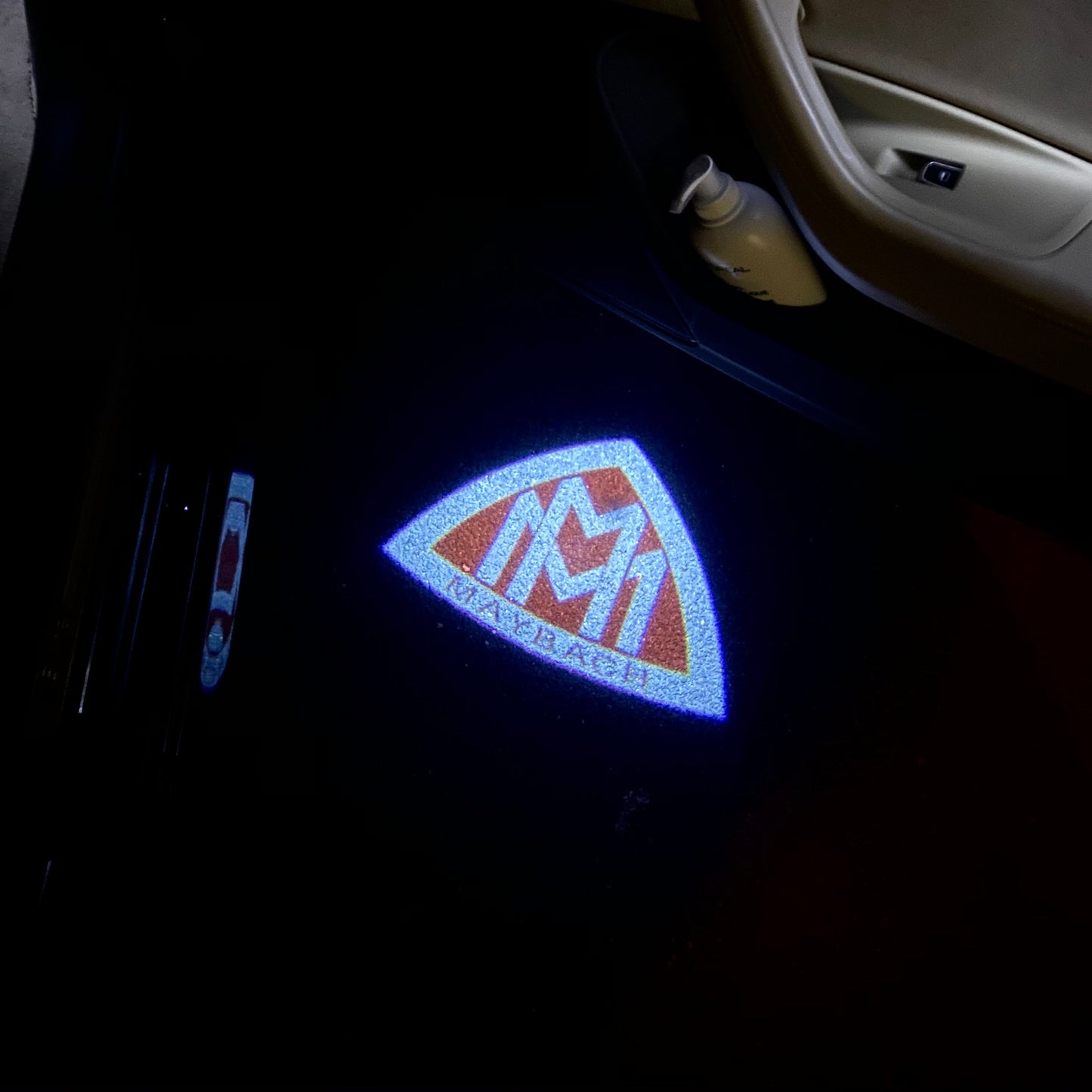 MAYBACH LOGO PROJECTOT LIGHTS Nr.1323 (quantity 1 = 2 Logo Films /2 door lights)