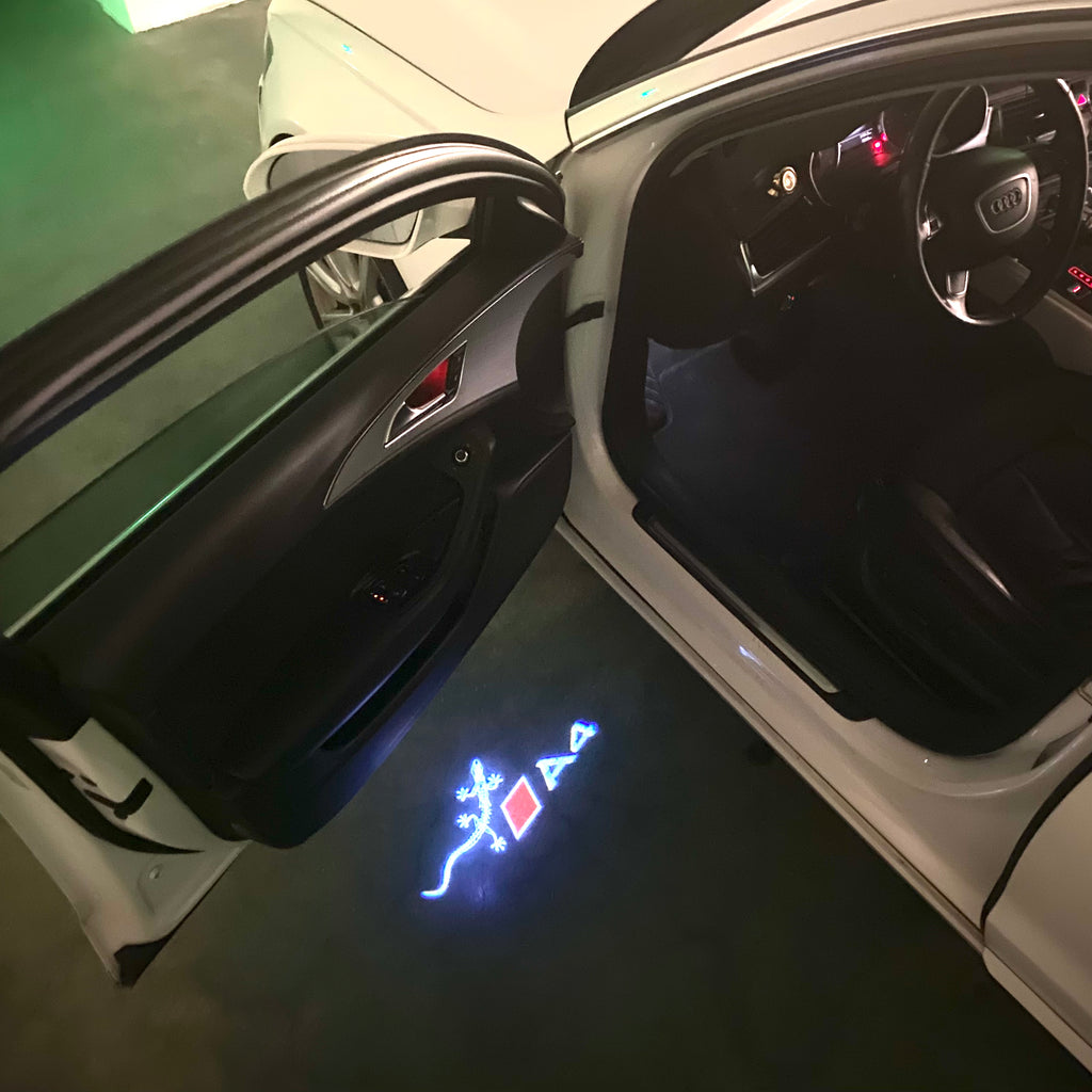 AUDI  A4 LOGO PROJECTOT LIGHTS  (quantity 1 = 2 Logo Films /2 door lights）Nr.12B99