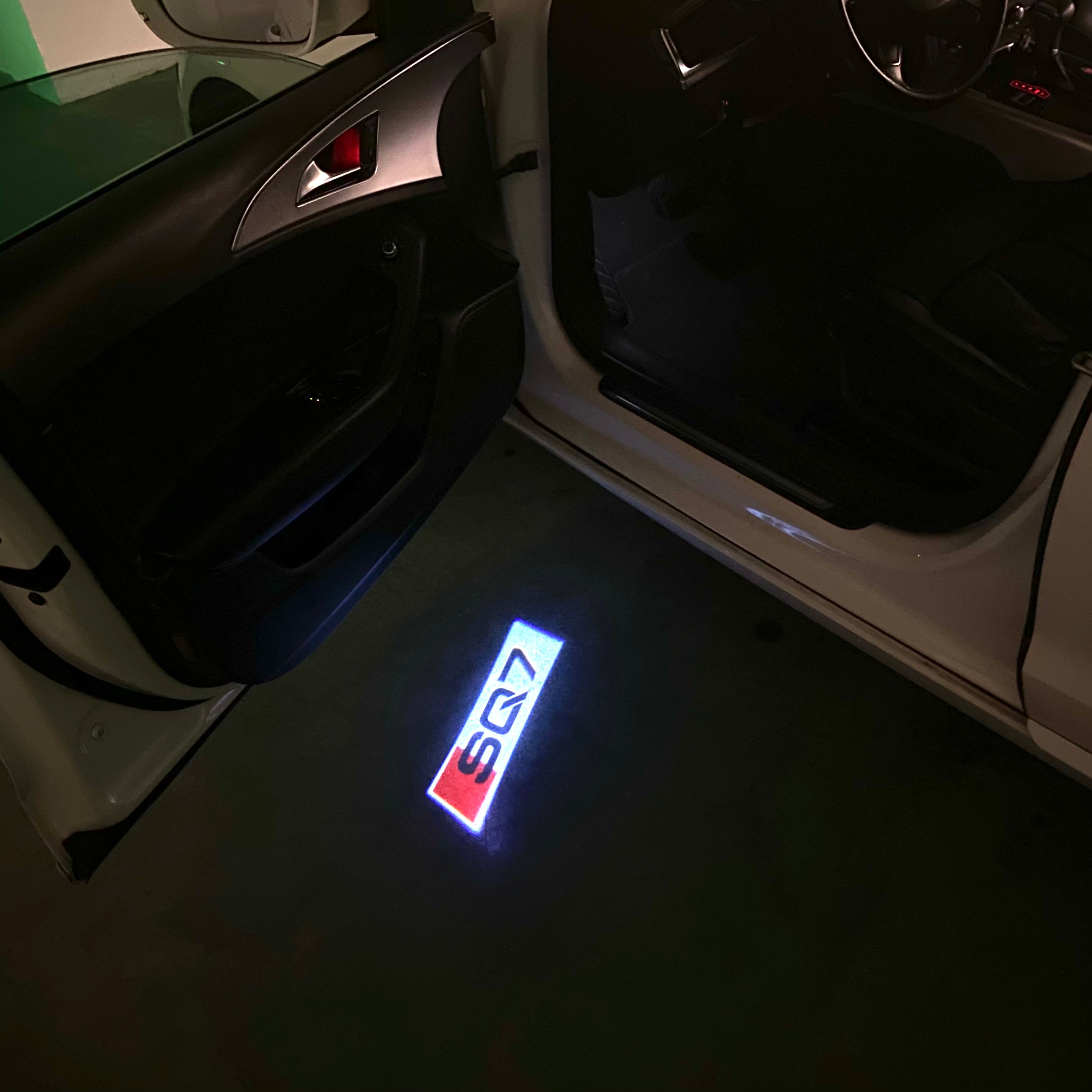 AUDI  SQ7 LOGO PROJECTOT LIGHTS  (quantity 1 = 2 Logo Films /2 door lights）Nr.12B33