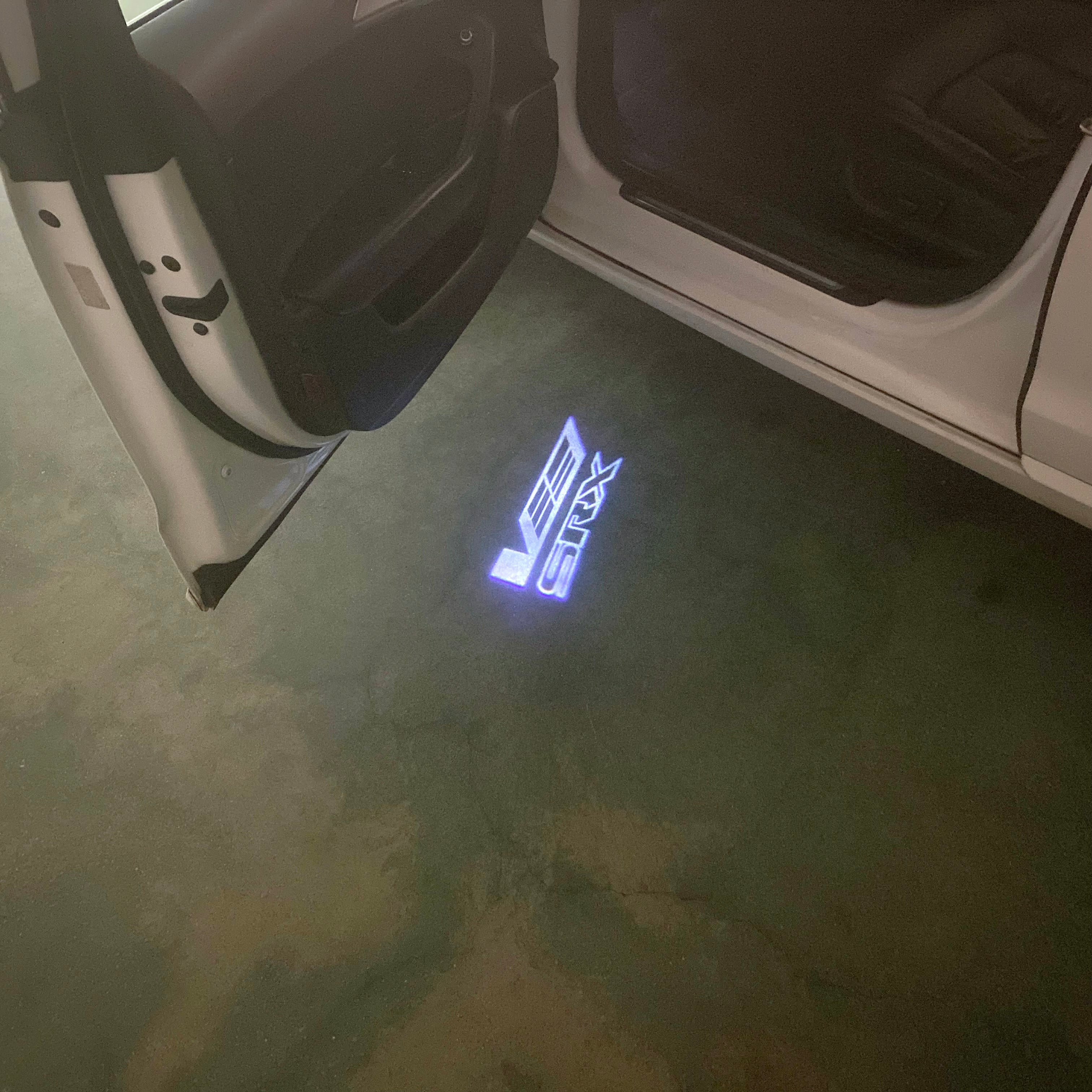 CADILLAC SRX LOGO PROJECTOT LIGHTS Nr.9753 (quantity 1 = 2 Logo Films /2 door lights）