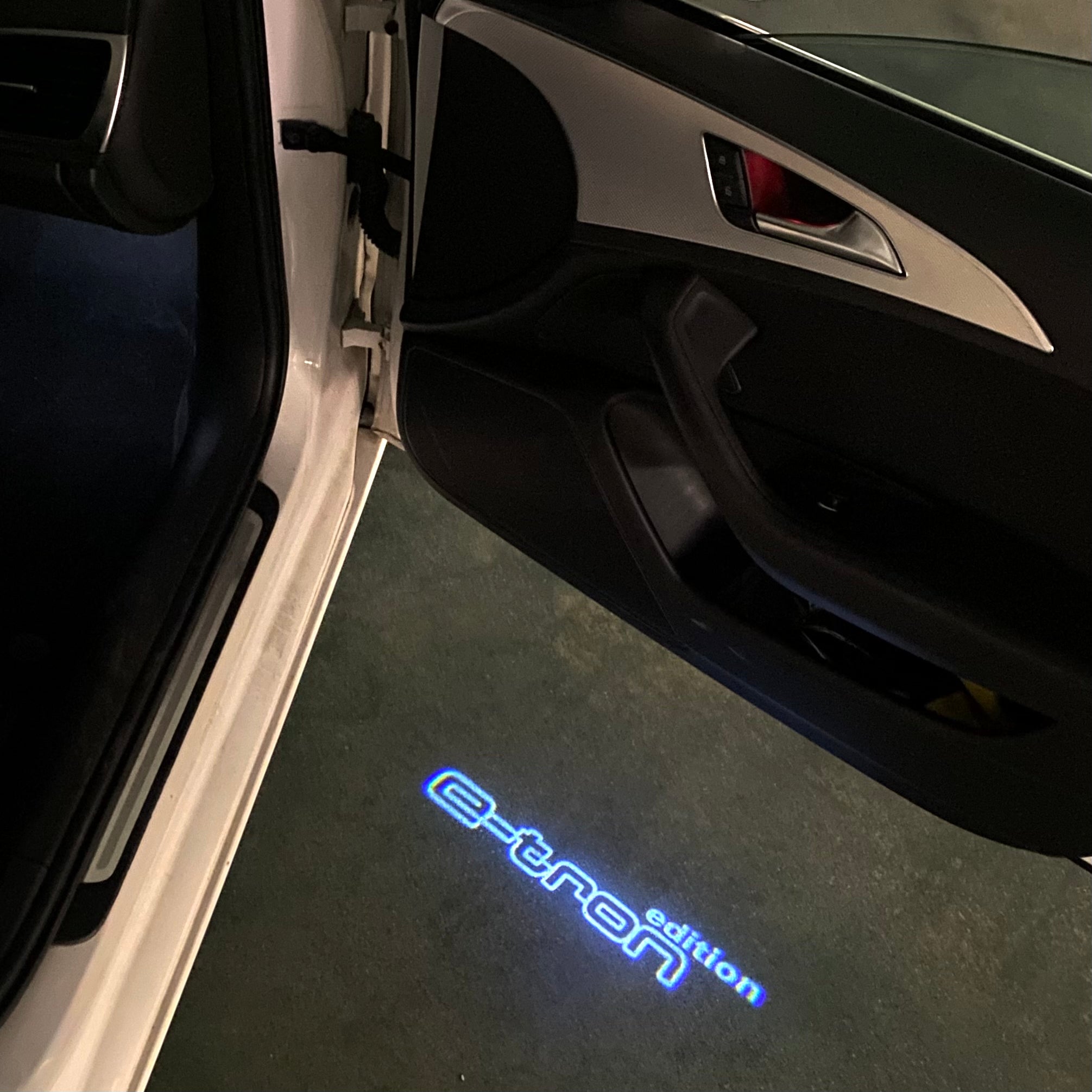 AUDI  E-TRON LOGO PROJECTOT LIGHTS Nr.371a7