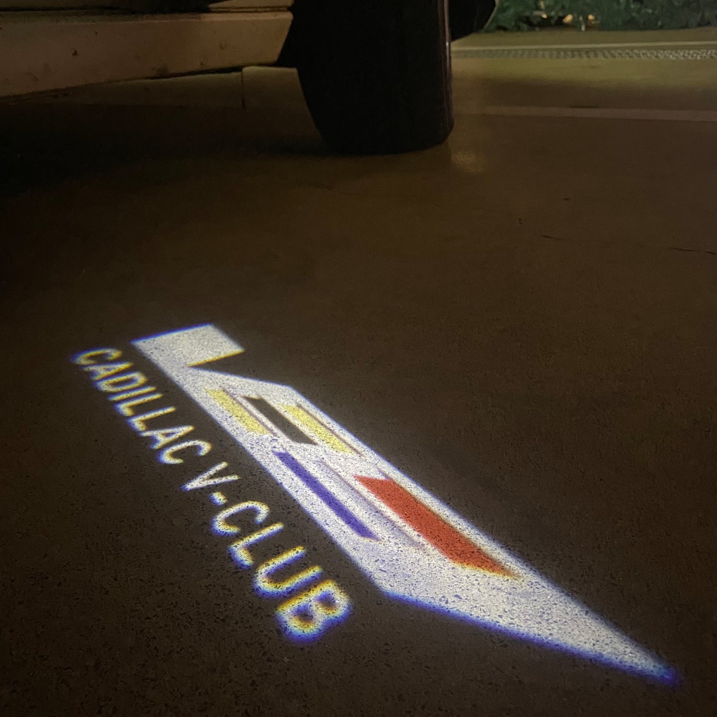 CADILLAC V  SERIES LOGO PROJECTOT LIGHTS Nr.9774 (quantity 1 = 2 Logo Films /2 door lights）