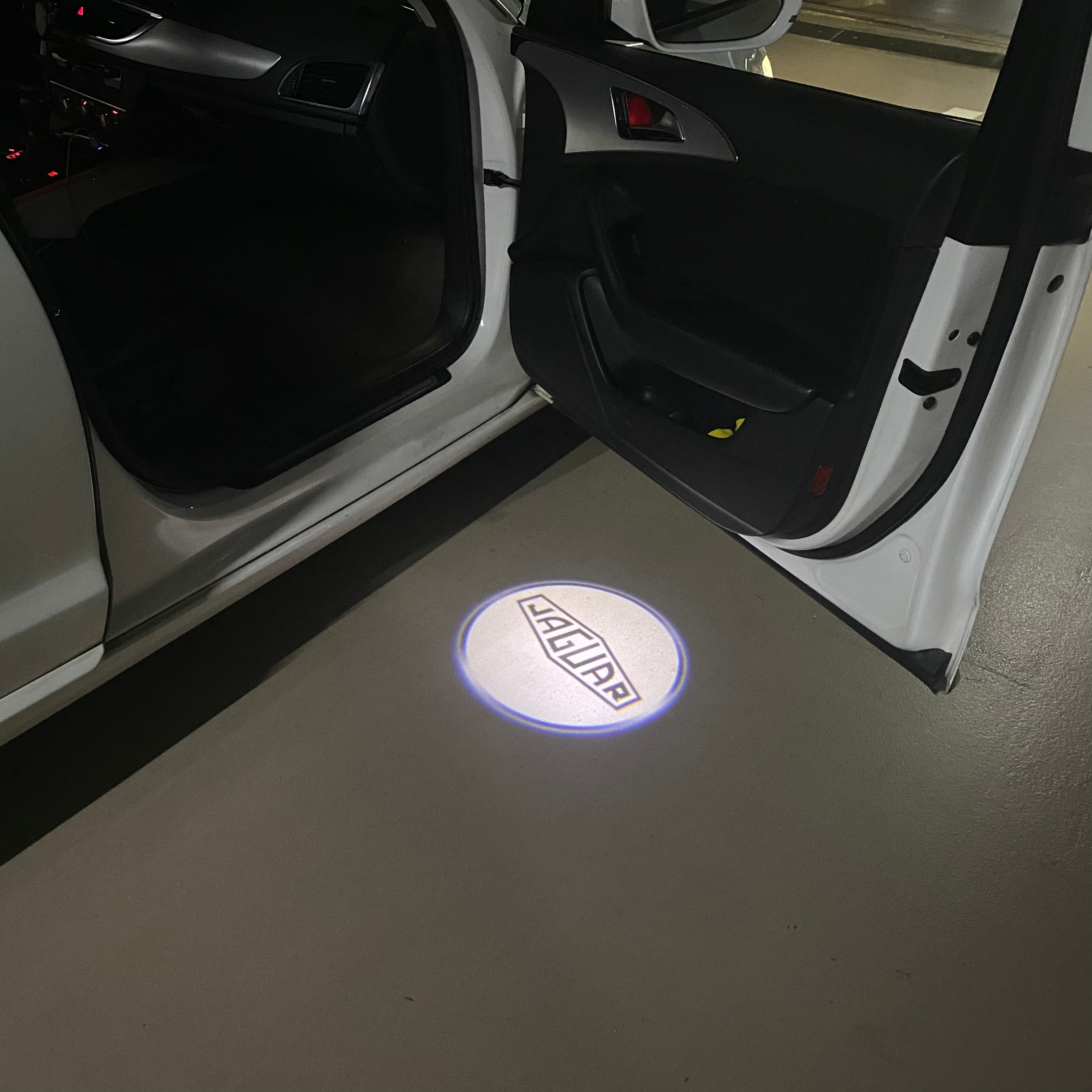 JAGUAR Original LOGO PROJECROTR LIGHTS Nr.11 (quantity 1 = 1 sets/2 door lights)