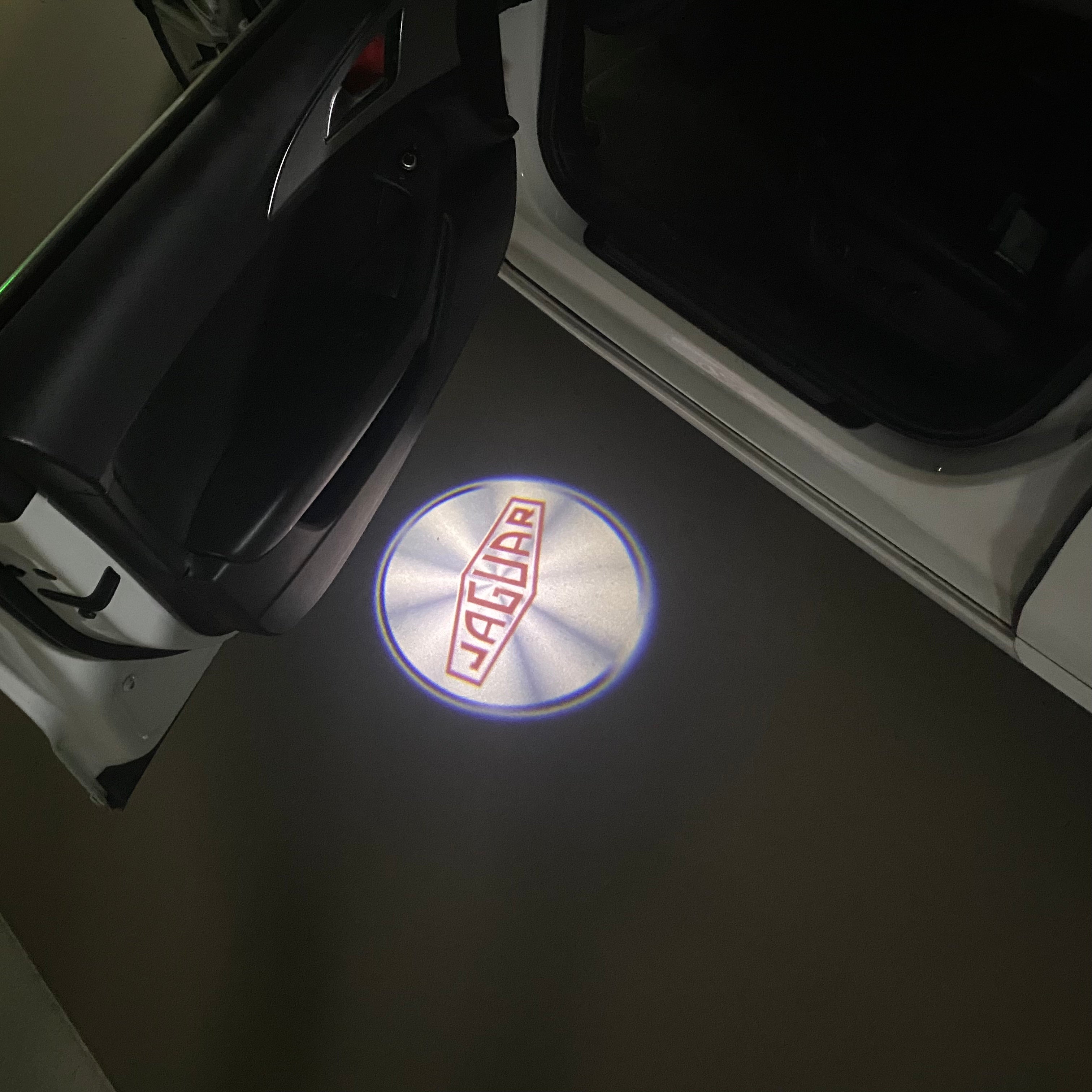 JAGUAR Original LOGO PROJECROTR LIGHTS Nr.10 (quantity 1 = 1 sets/2 door lights)