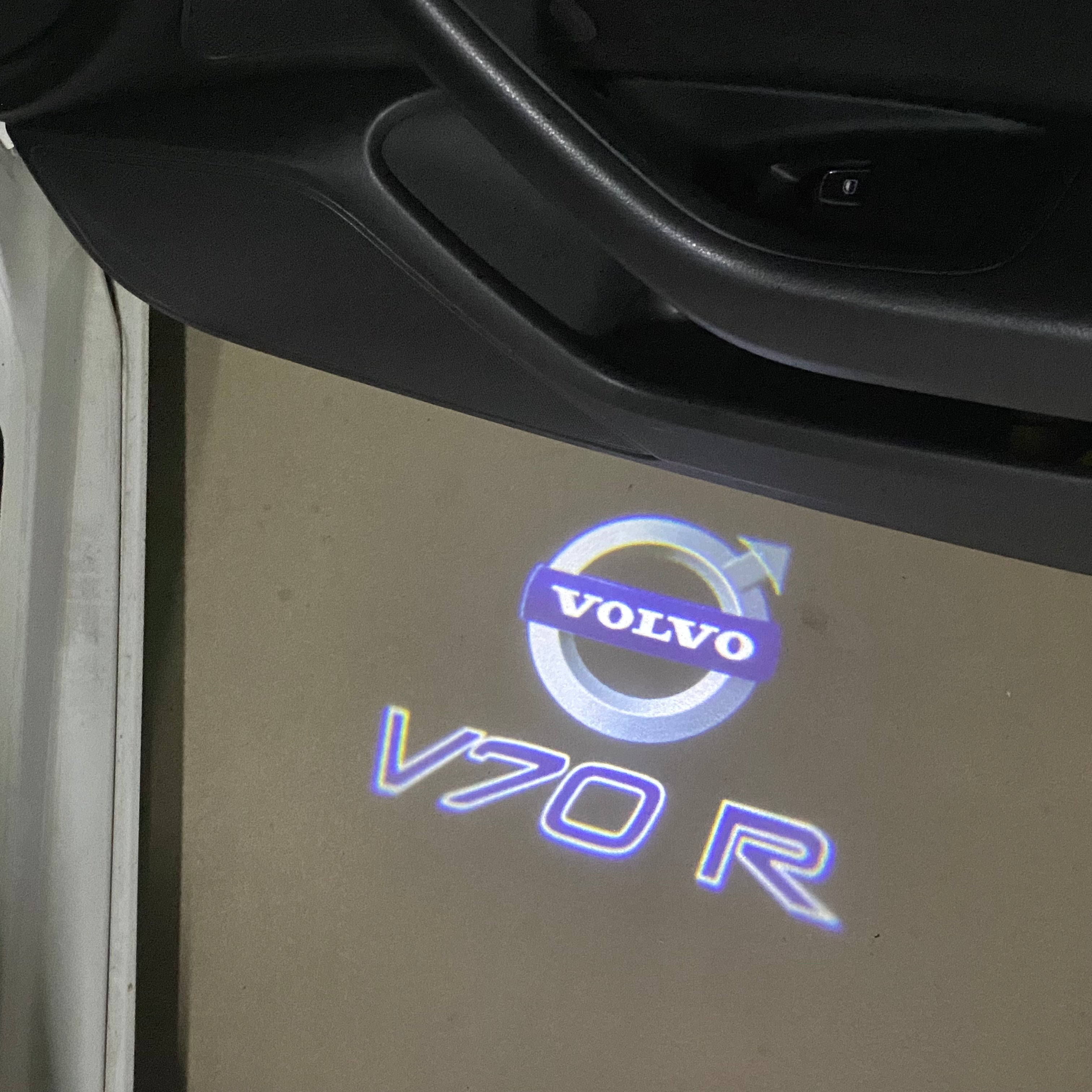 Volvo V 70 R LOGO PROJECROTR LIGHTS Nr.21 (quantity  1 =  2 Logo Film /  2 door lights)