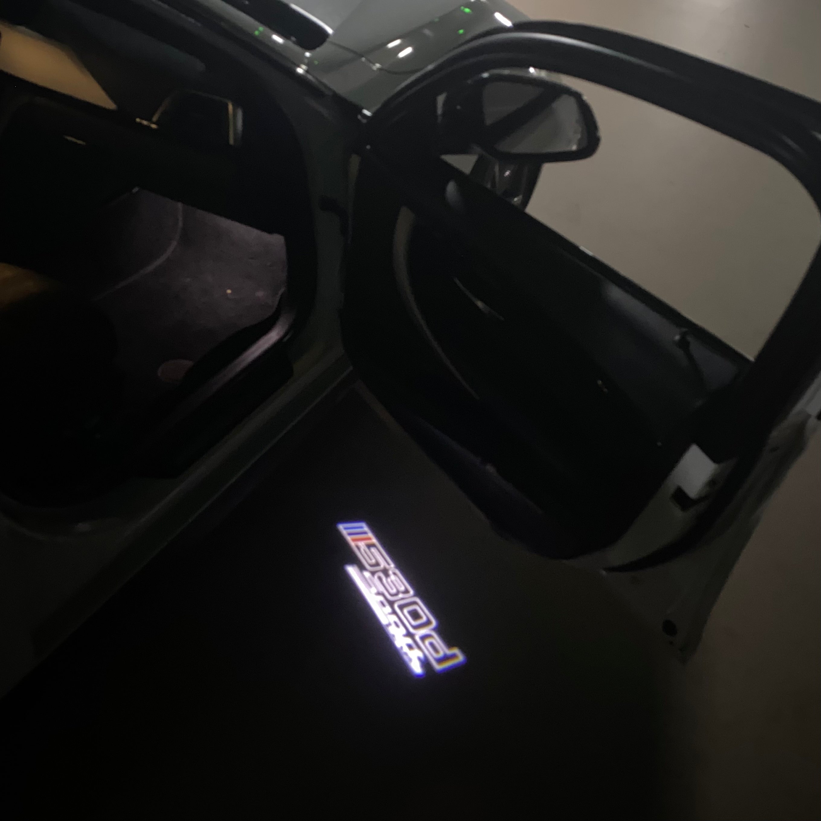 BMW 5 SERIES 530 d  LOGO PROJECTOT LIGHTS (quantity 1 = 1 sets/2 door lights) Nr.6024q61