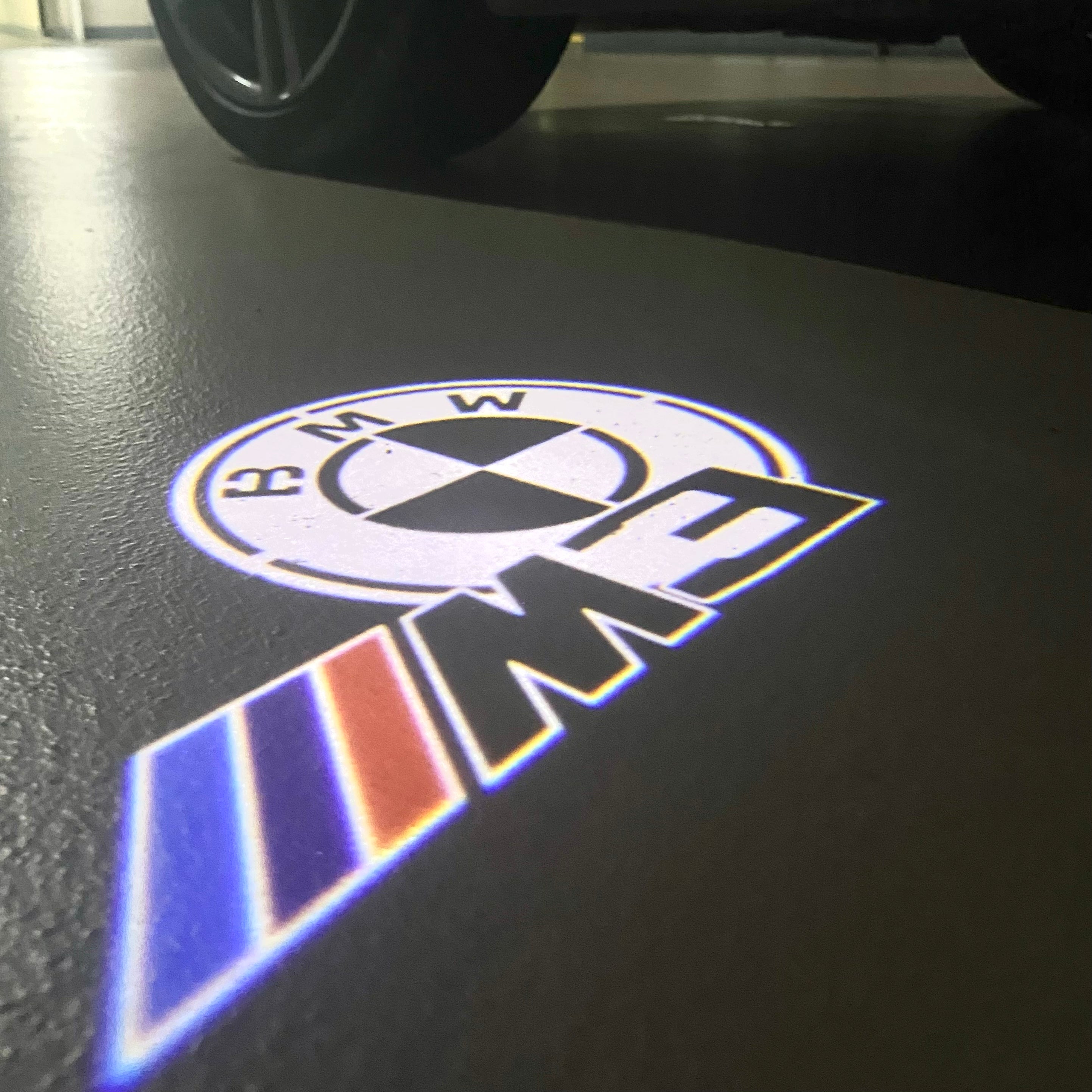 BMW 3 SERIES M3  LOGO PROJECTOT LIGHTS (quantity 1 = 1 sets/2 door lights) Nr.6024q44