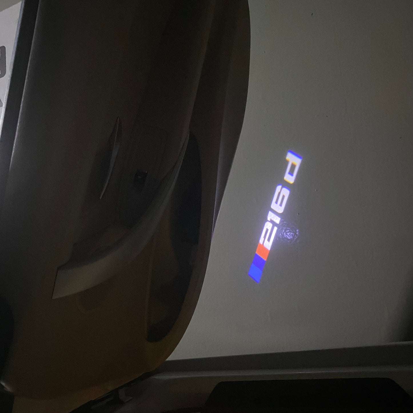 BMW  2 SERIES 216 LOGO PROJECTOT LIGHTS (quantity 1 = 1 sets/2 door lights) Nr.6024t26