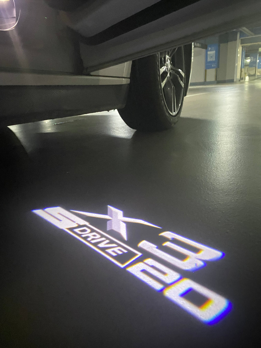 BMW  X3 S drive 20  LOGO PROJECTOT LIGHTS (quantity 1 = 1 sets/2 door lights) Nr.6024q0t19