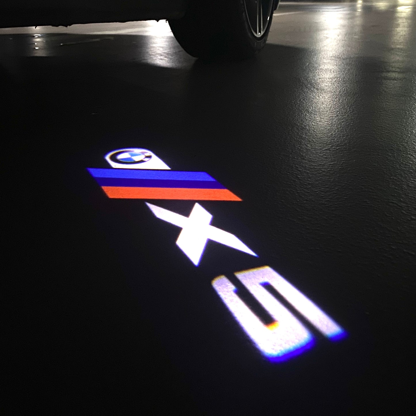 BMW  X5  LOGO PROJECTOT LIGHTS (quantity 1 = 1 sets/2 door lights) Nr.6024q0t070