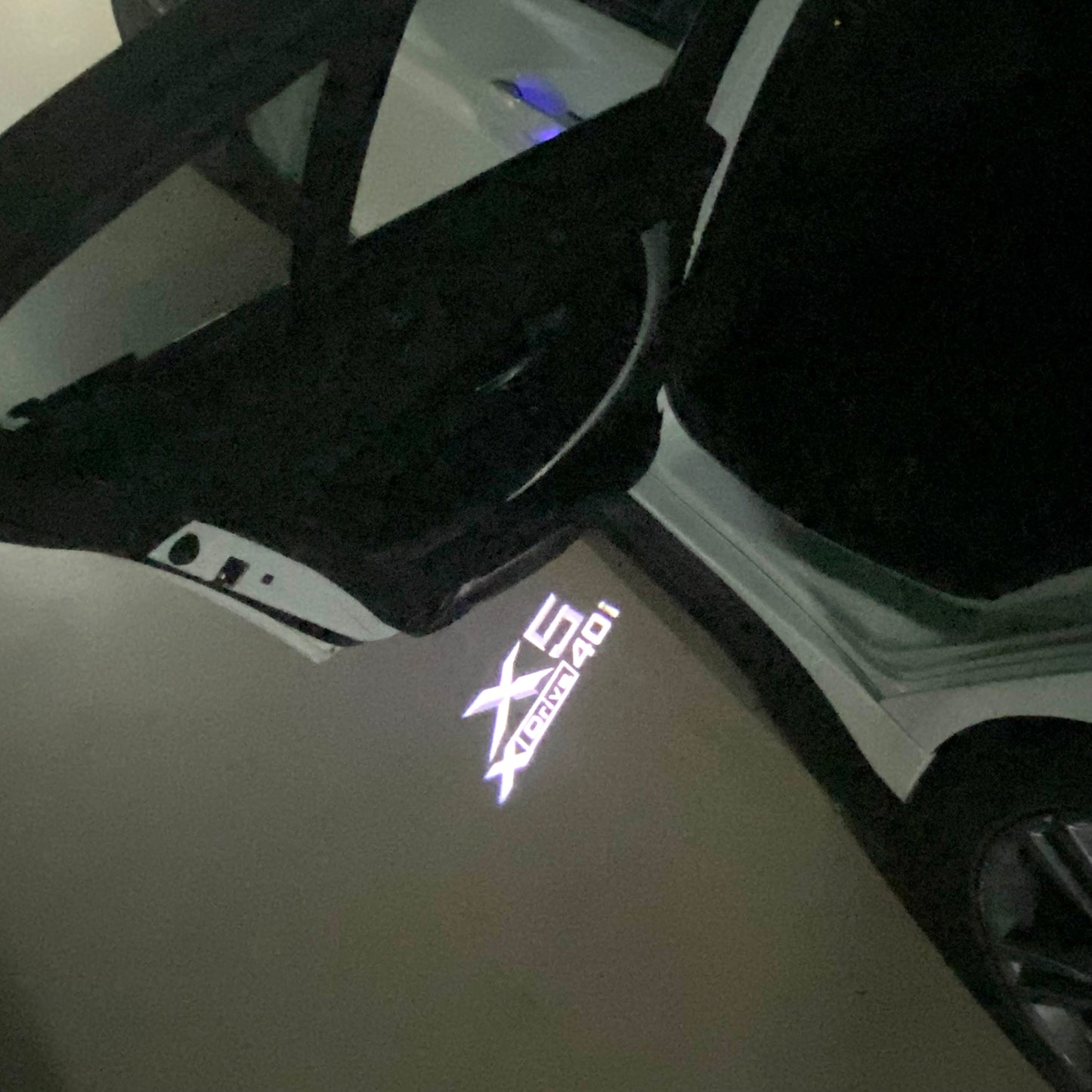 BMW X5 Xdrive 40i LOGO PROJECTOT LIGHTS (quantity 1 = 1 sets/2 door lights) Nr.6024q0t061