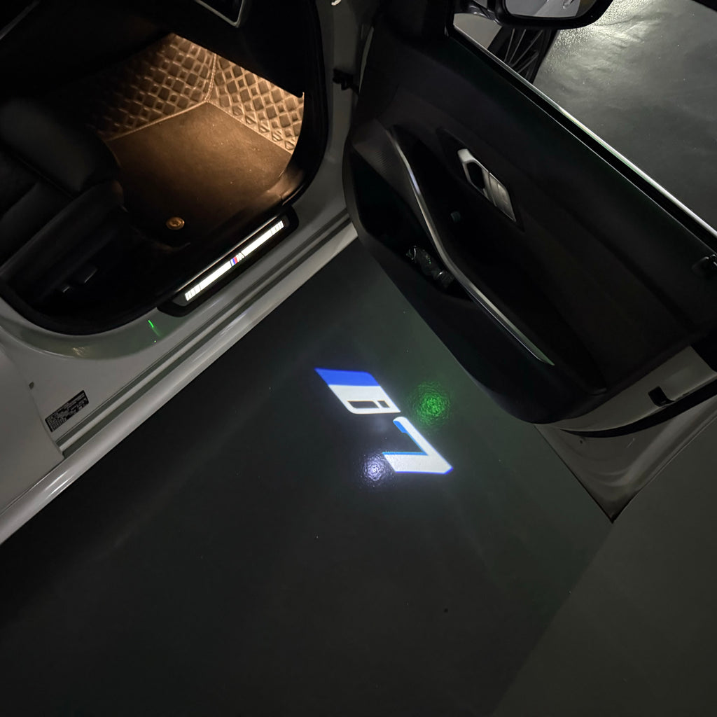 LUCES DE PROYECTOR DEL LOGOTIPO BMW M3 Nr.24 (cantidad 1 = 1 juegos / 2 luces de puerta)