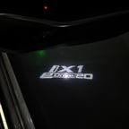 BMW M3 LOGO PROJECTOR LIGHTS Nr.24 (الكمية 1 = 1 مجموعة / 2 أضواء باب)
