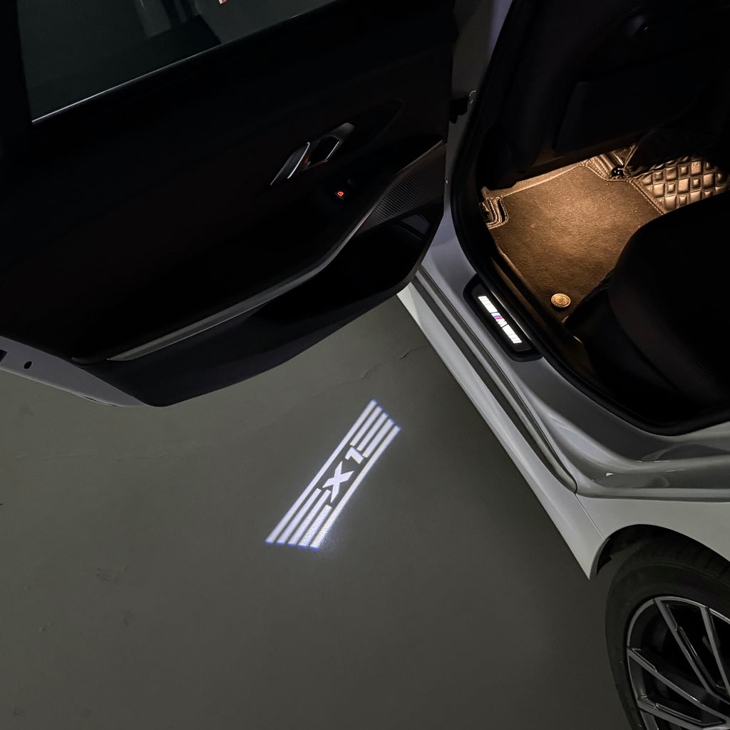 BMW M3 LOGO PROJECTOR LIGHTS Nr.24 (الكمية 1 = 1 مجموعة / 2 أضواء باب)