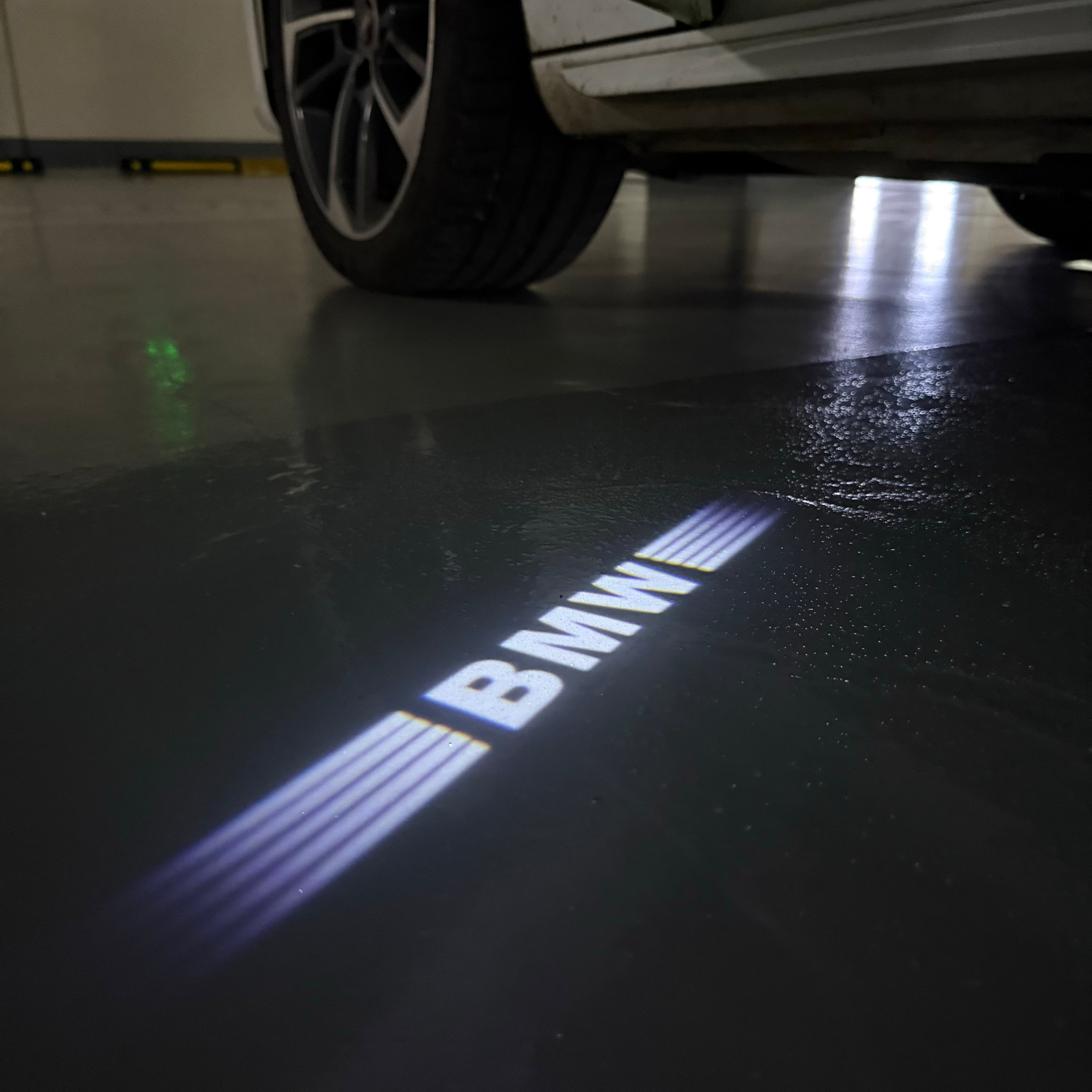 BMW  Original  LOGO PROJECTOT LIGHTS Nr.6004