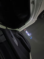 BMW M3 LOGO PROJECTOR LIGHTS Nr.24 (الكمية 1 = 1 مجموعة / 2 أضواء باب)
