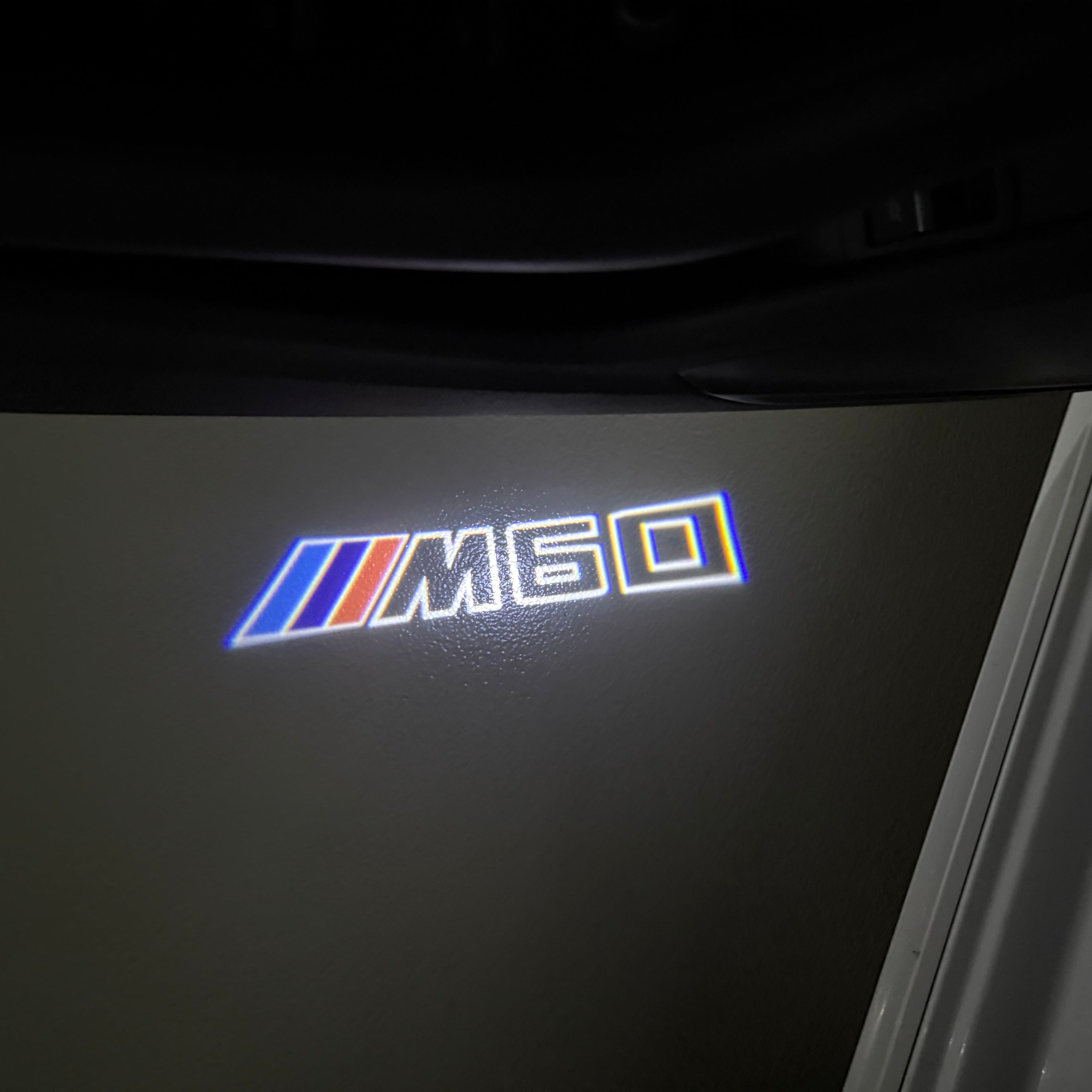 BMW  iX M60 LOGO PROJECTOT LIGHTS (quantity 1 = 1 sets/2 door lights) Nr.6024q132