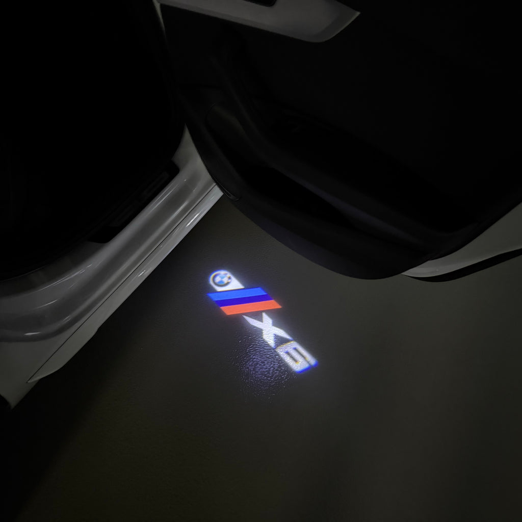 BMW M3 LOGO PROJECTOR LIGHTS Nr.24 (الكمية 1 = 1 مجموعة / 2 أضواء باب)