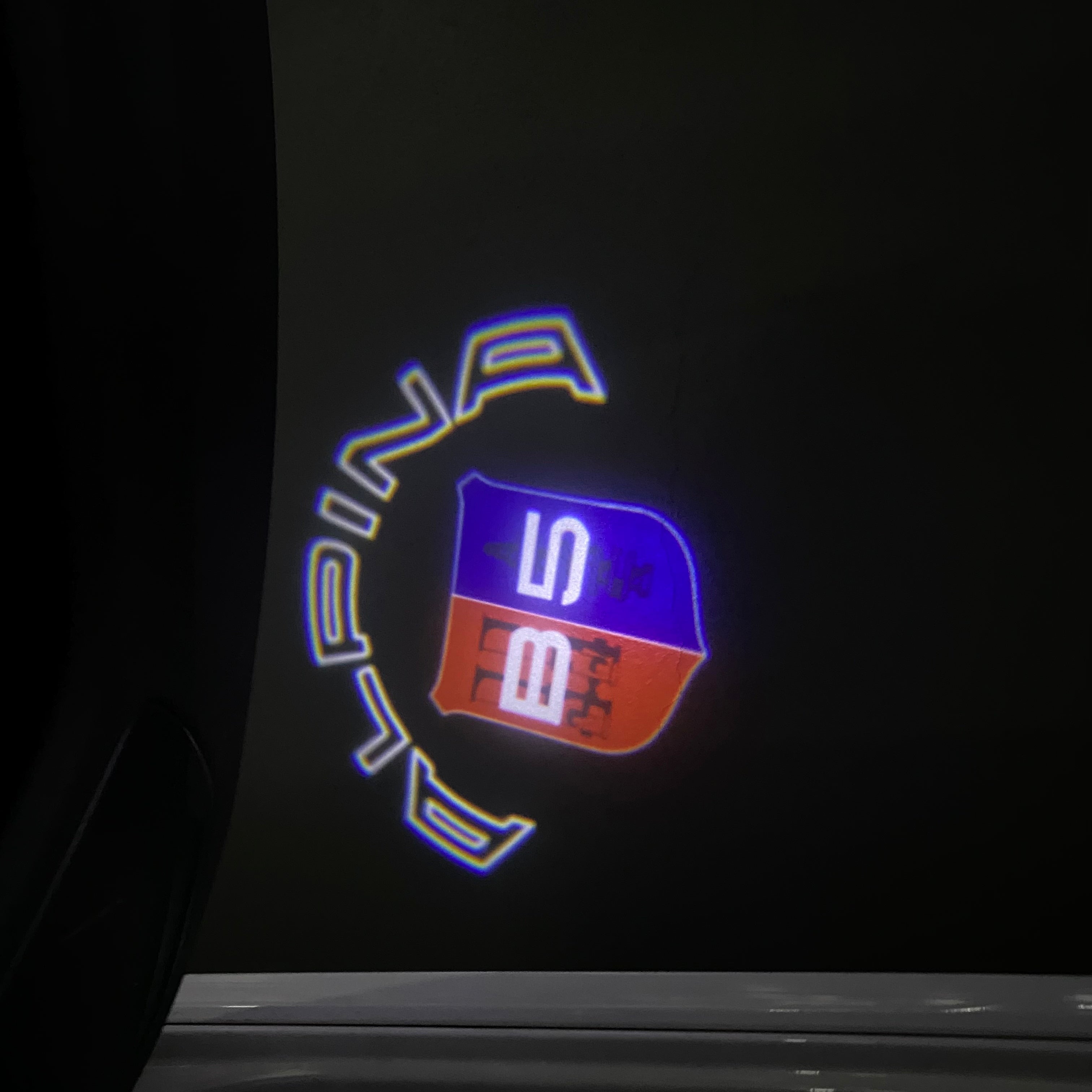 ALPINA B5   LOGO PROJECTOT LIGHTS  (quantity 1 = 1 sets/2 door lights) Nr.07A24