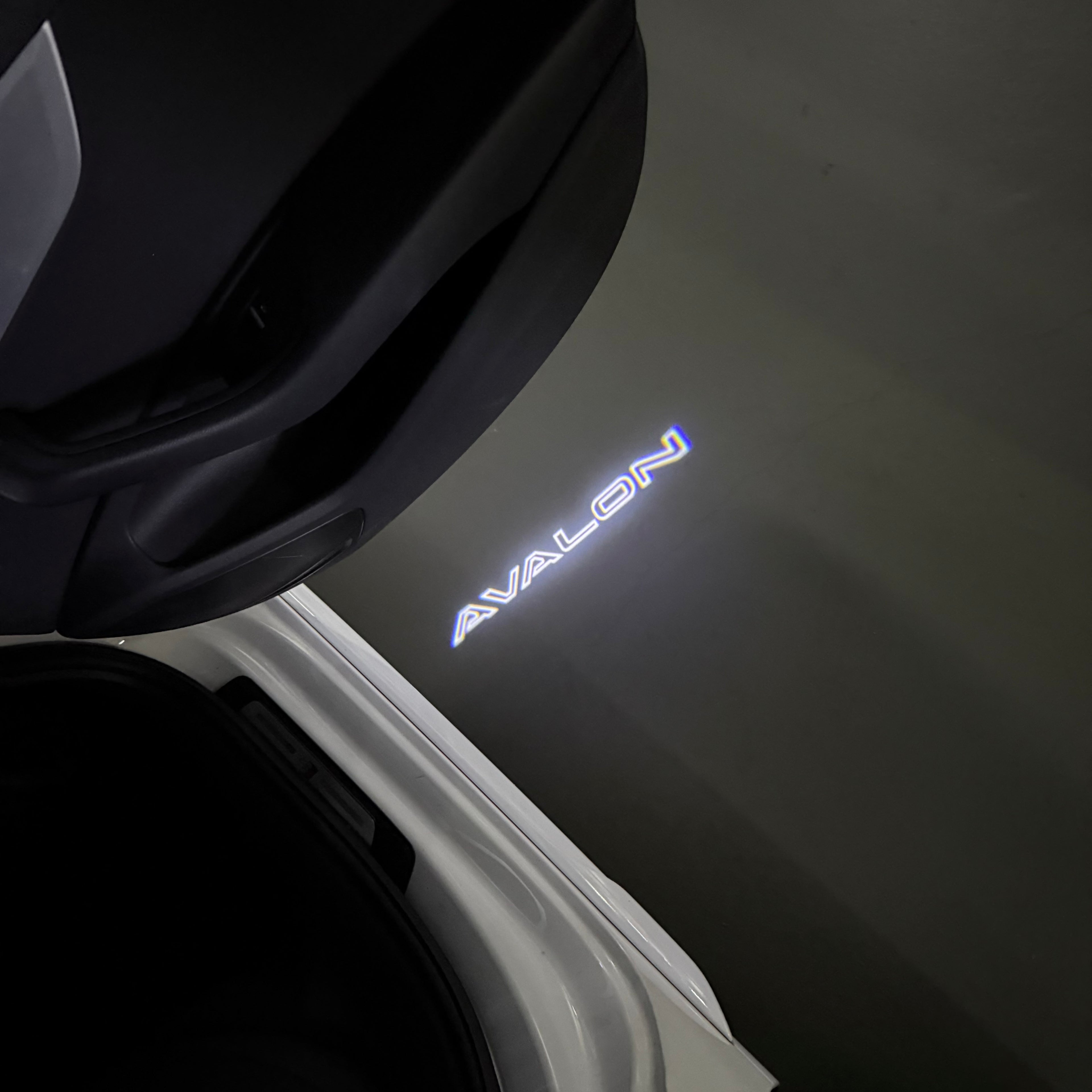 TOYOTA  AVALON  LOGO PROJECROTR LIGHTS  (quantity 1 = 1 sets/2 door lights) Nr.0GP16