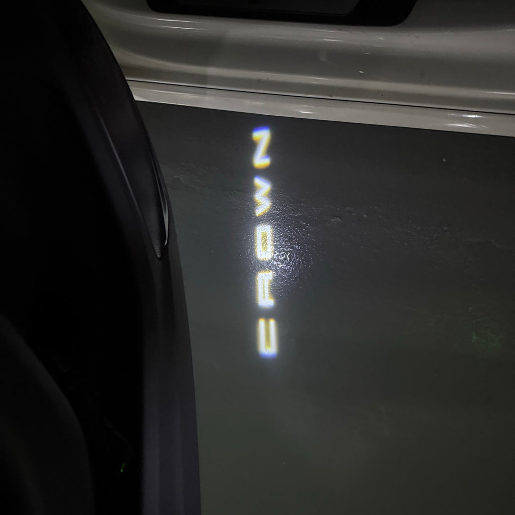 TOYOTA  CROWN  LOGO PROJECROTR LIGHTS  (quantity 1 = 1 sets/2 door lights) Nr.0GP30