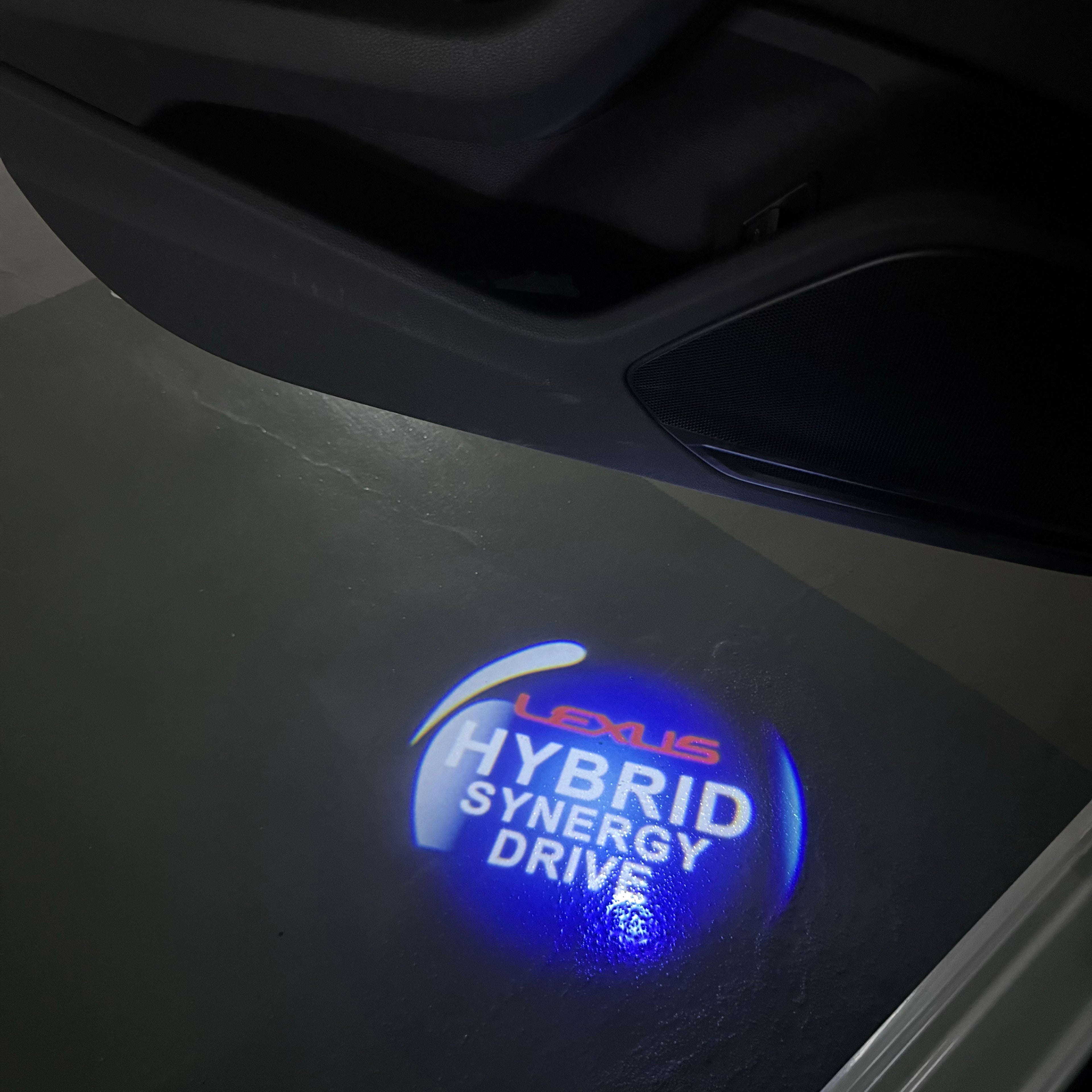 LEXUS  HYBRID  LOGO PROJECROTR LIGHTS (quantity 1 = 1 sets/2 door lights)Nr.01a62