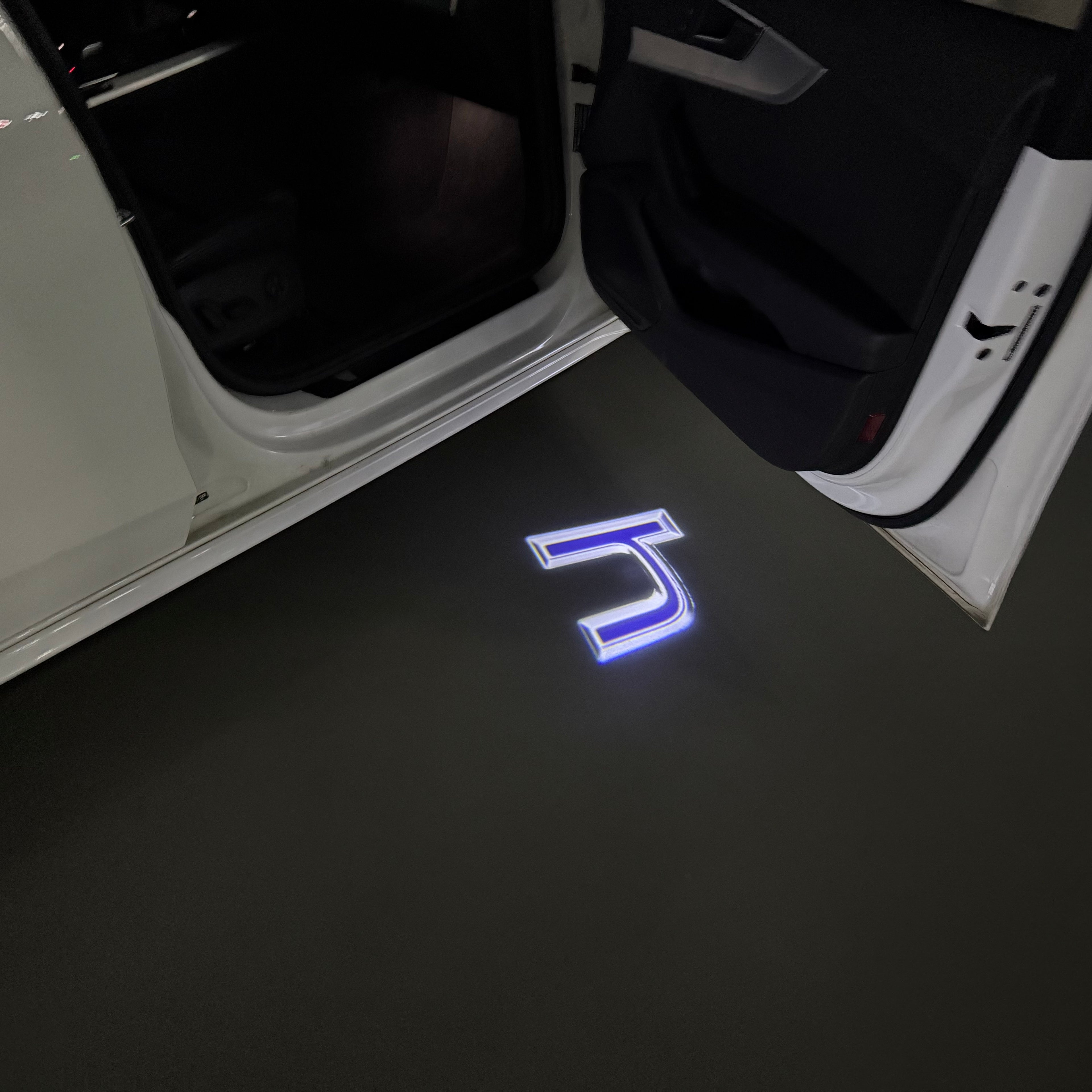 LEXUS  HYBRID  LOGO PROJECROTR LIGHTS (quantity 1 = 1 sets/2 door lights)Nr.01a63