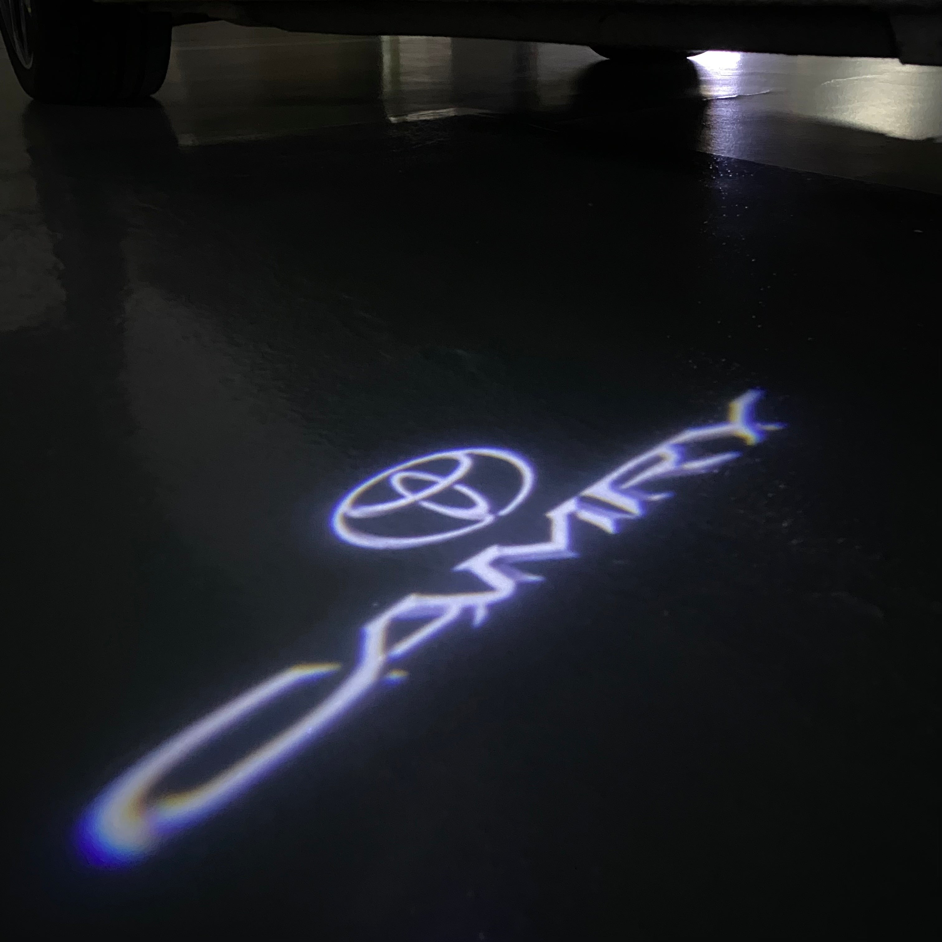 TOYOTA  CAMRY LOGO PROJECROTR LIGHTS  (quantity 1 = 1 sets/2 door lights) Nr.0GP20