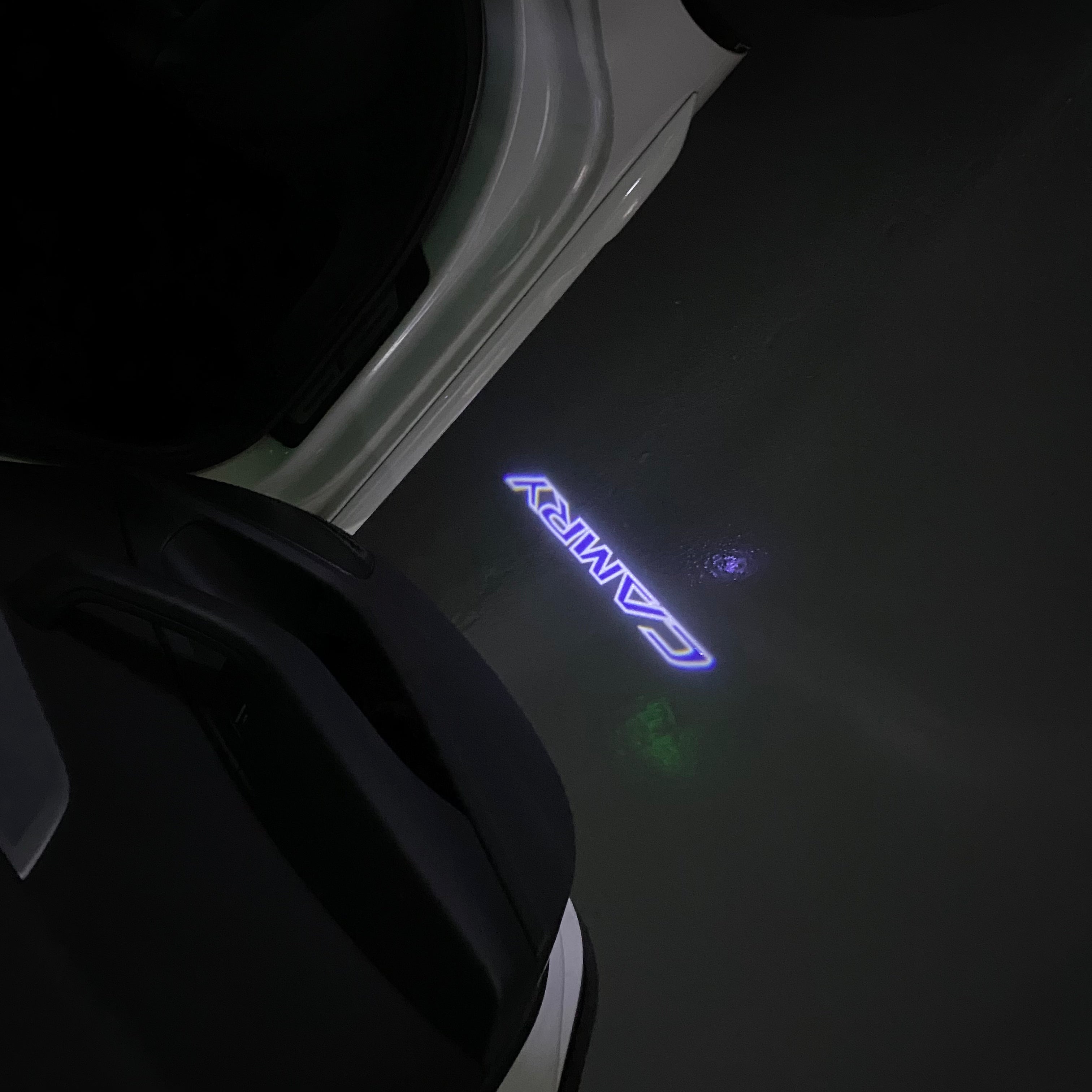 TOYOTA  CAMRY  LOGO PROJECROTR LIGHTS  (quantity 1 = 1 sets/2 door lights) Nr.0GP22