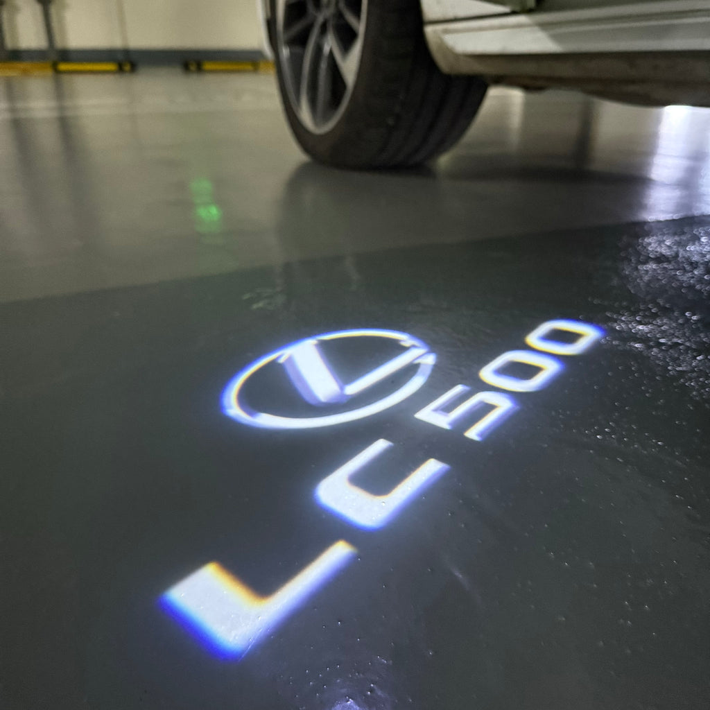 LEXUS LOGO PROJECTOR LIGHTS Nr.01 (الكمية 1 = 1 مجموعة / 2 أضواء باب)