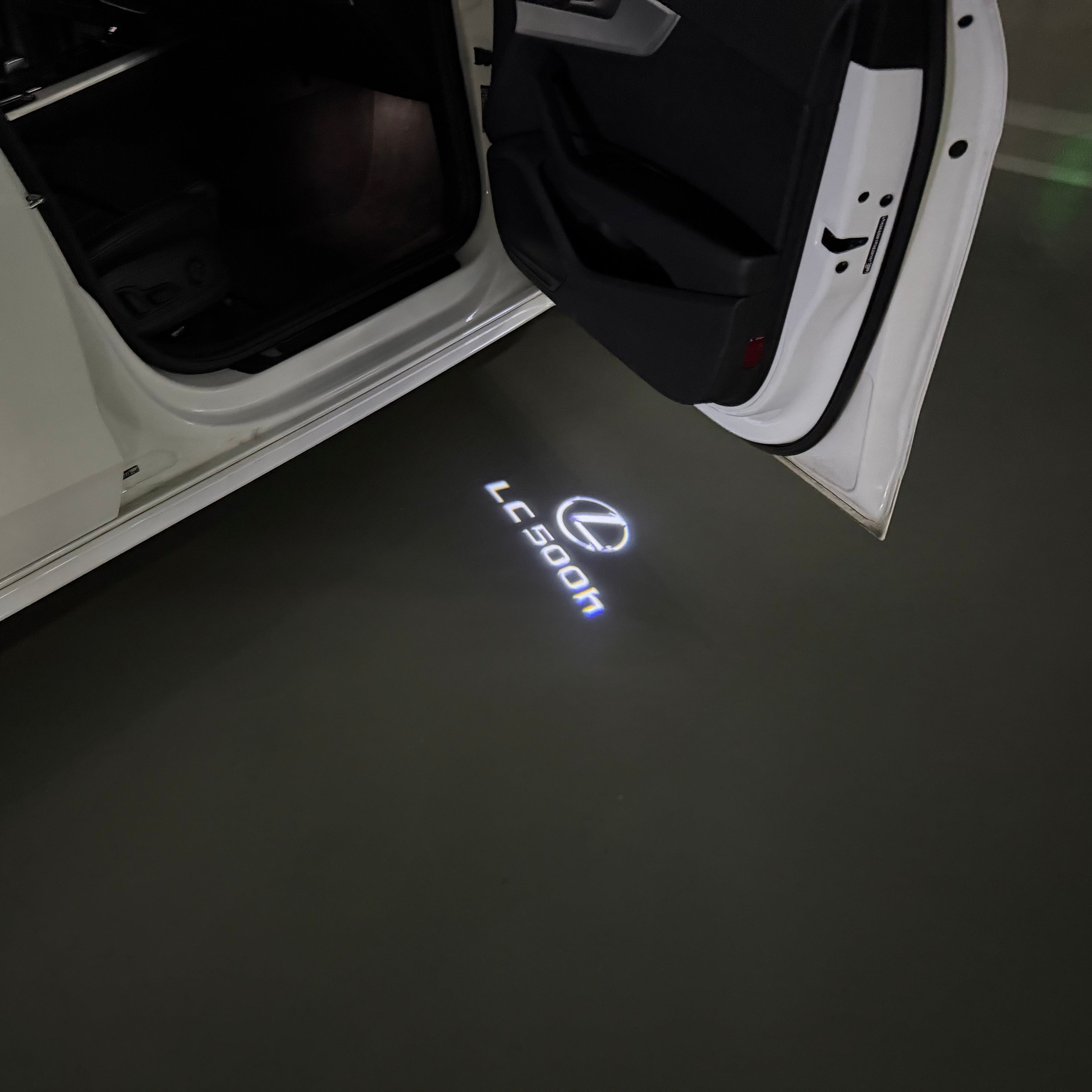 LEXUS LC 500h LOGO PROJECROTR LIGHTS (quantity 1 = 1 sets/2 door lights)Nr.01a49