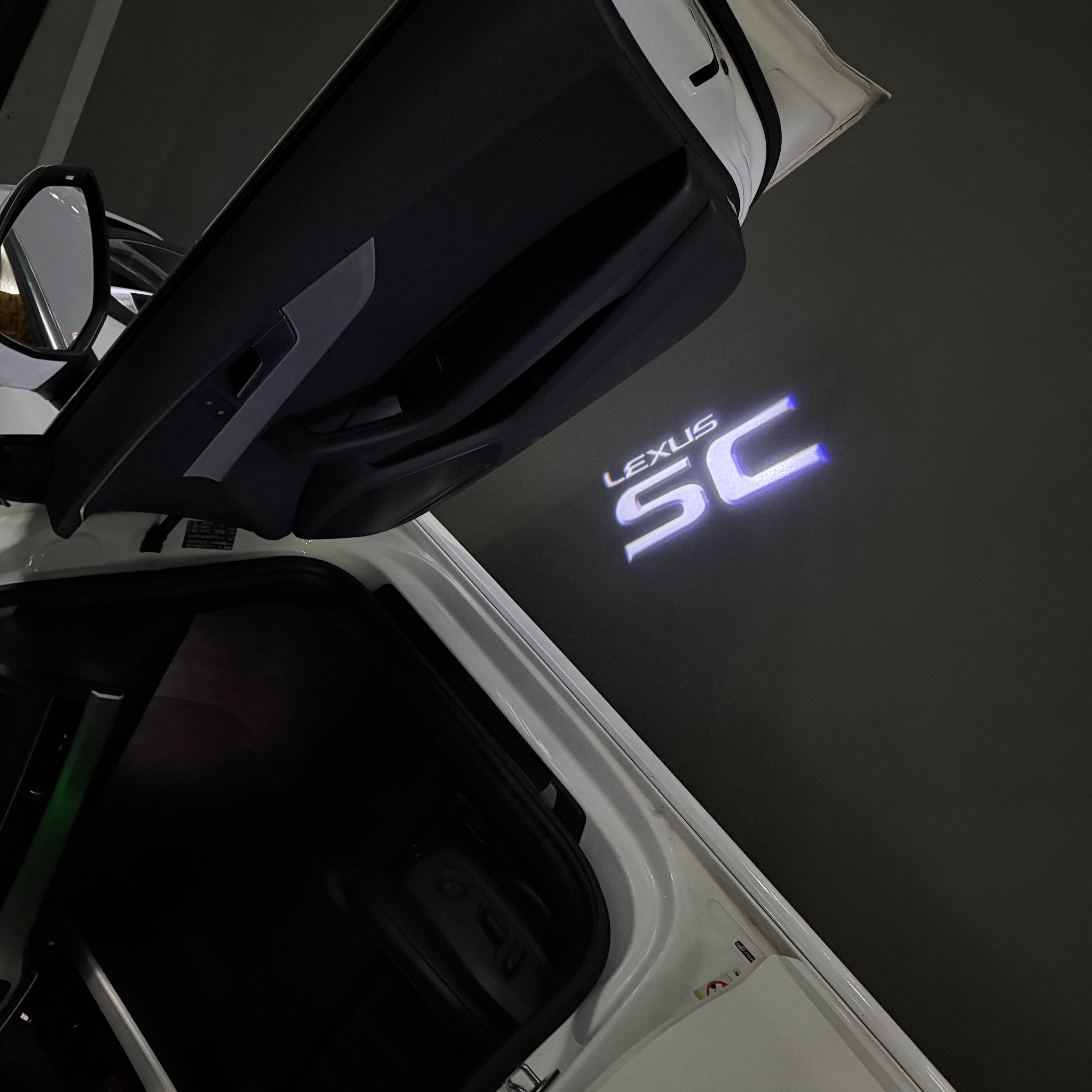 LEXUS  SC  LOGO PROJECROTR LIGHTS (quantity 1 = 1 sets/2 door lights)Nr.01a4