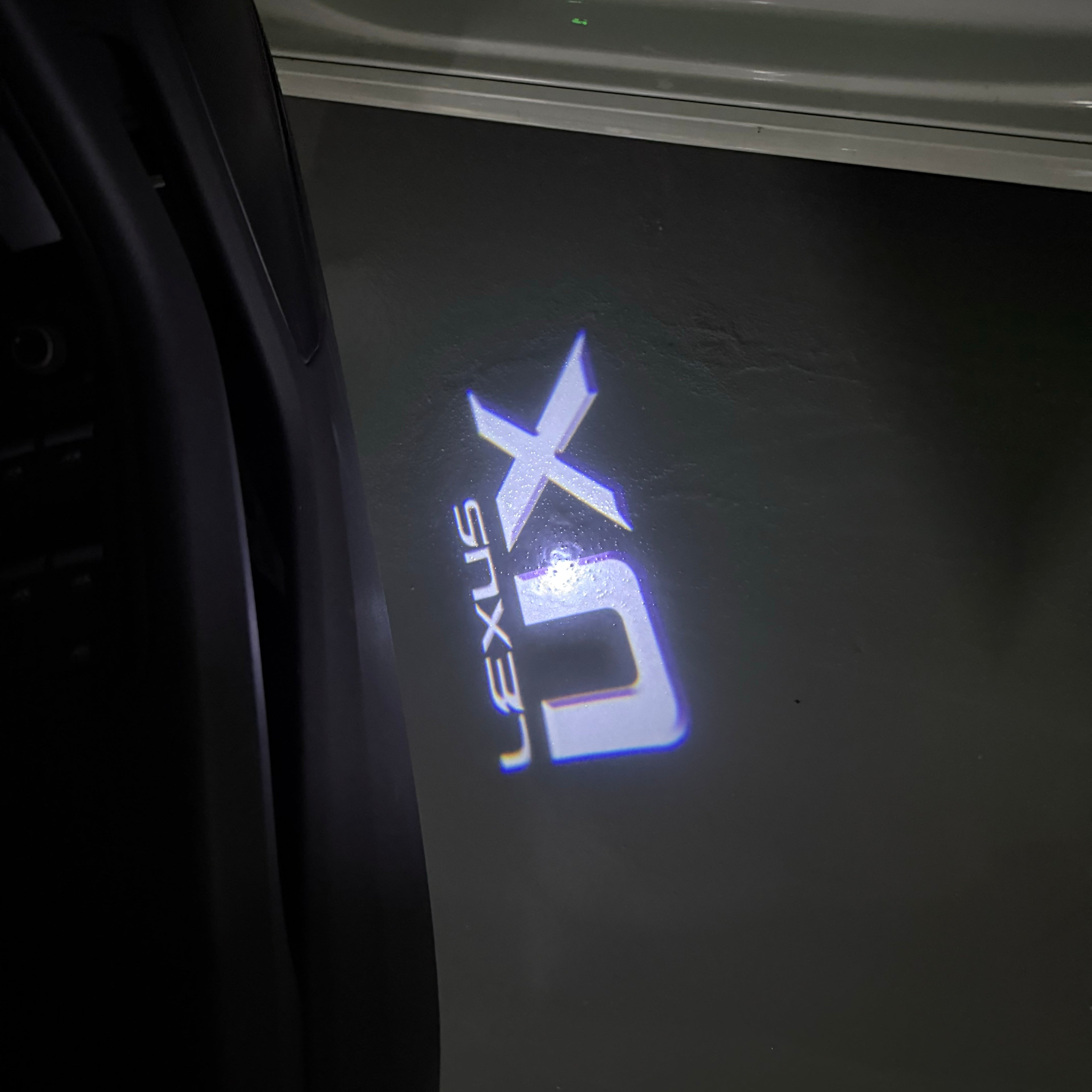 LEXUS  UX  LOGO PROJECROTR LIGHTS (quantity 1 = 1 sets/2 door lights)Nr.01a3