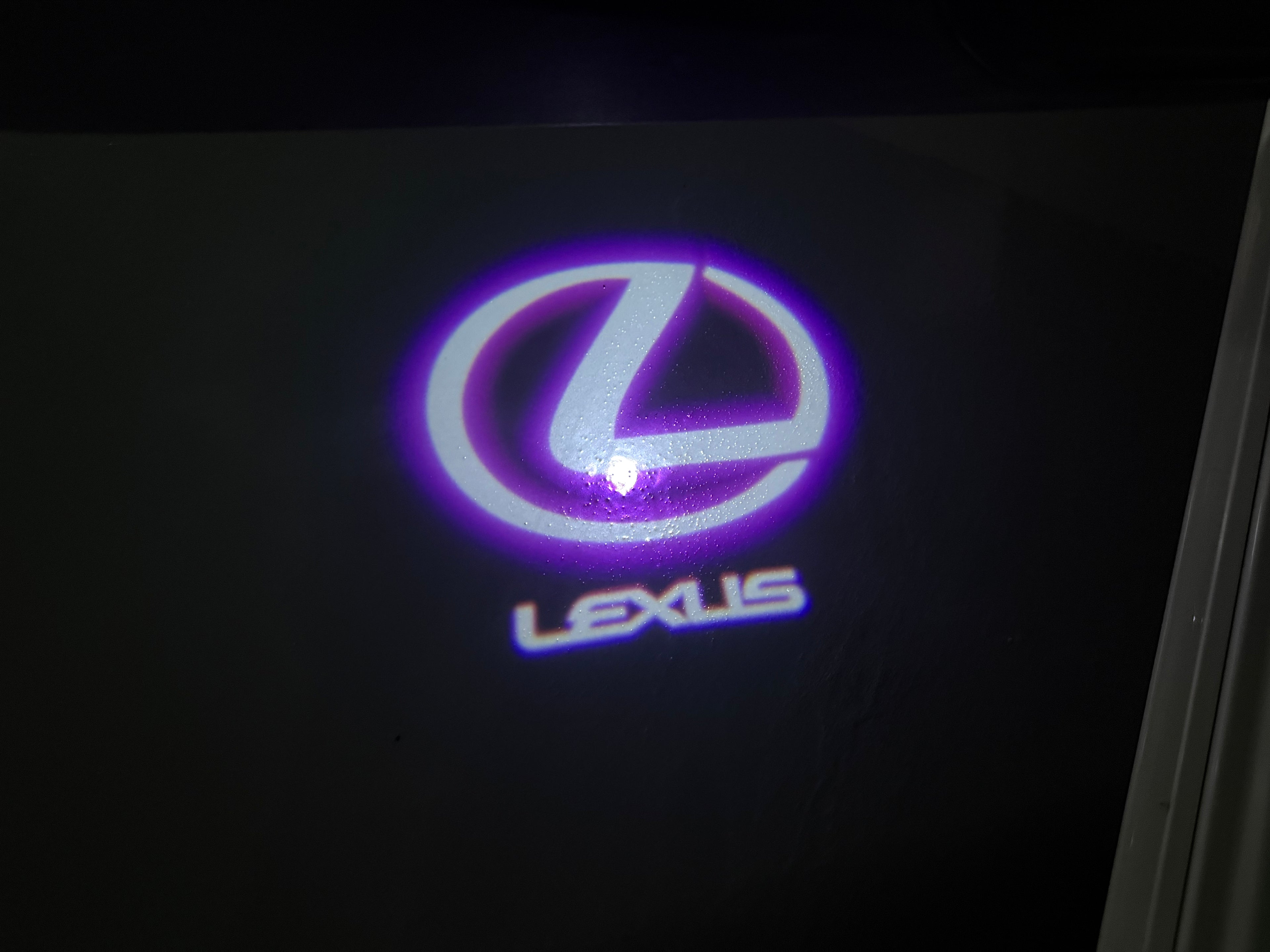 LEXUS Original LOGO PROJECROTR LIGHTS (quantity 1 = 1 sets/2 door lights)Nr.01a43