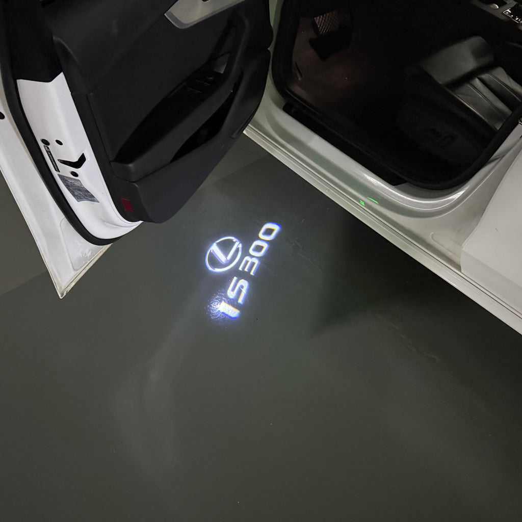 LEXUS LOGO PROJECTOR LIGHTS Nr.01 (الكمية 1 = 1 مجموعة / 2 أضواء باب)