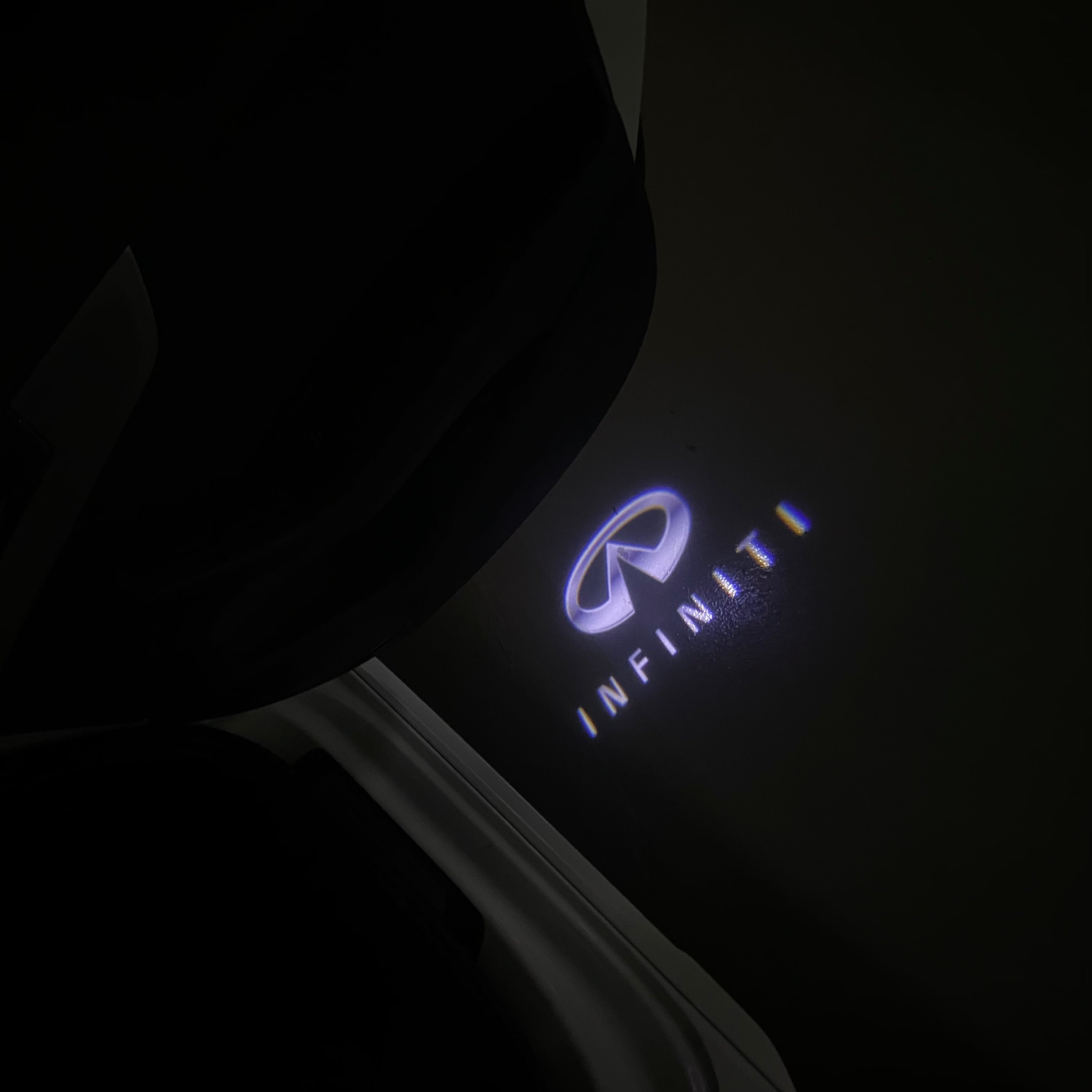 INFINITI Original LOGO PROJECROTR LIGHTS Nr.21 (quantity 1 = 1 sets/2 door lights)