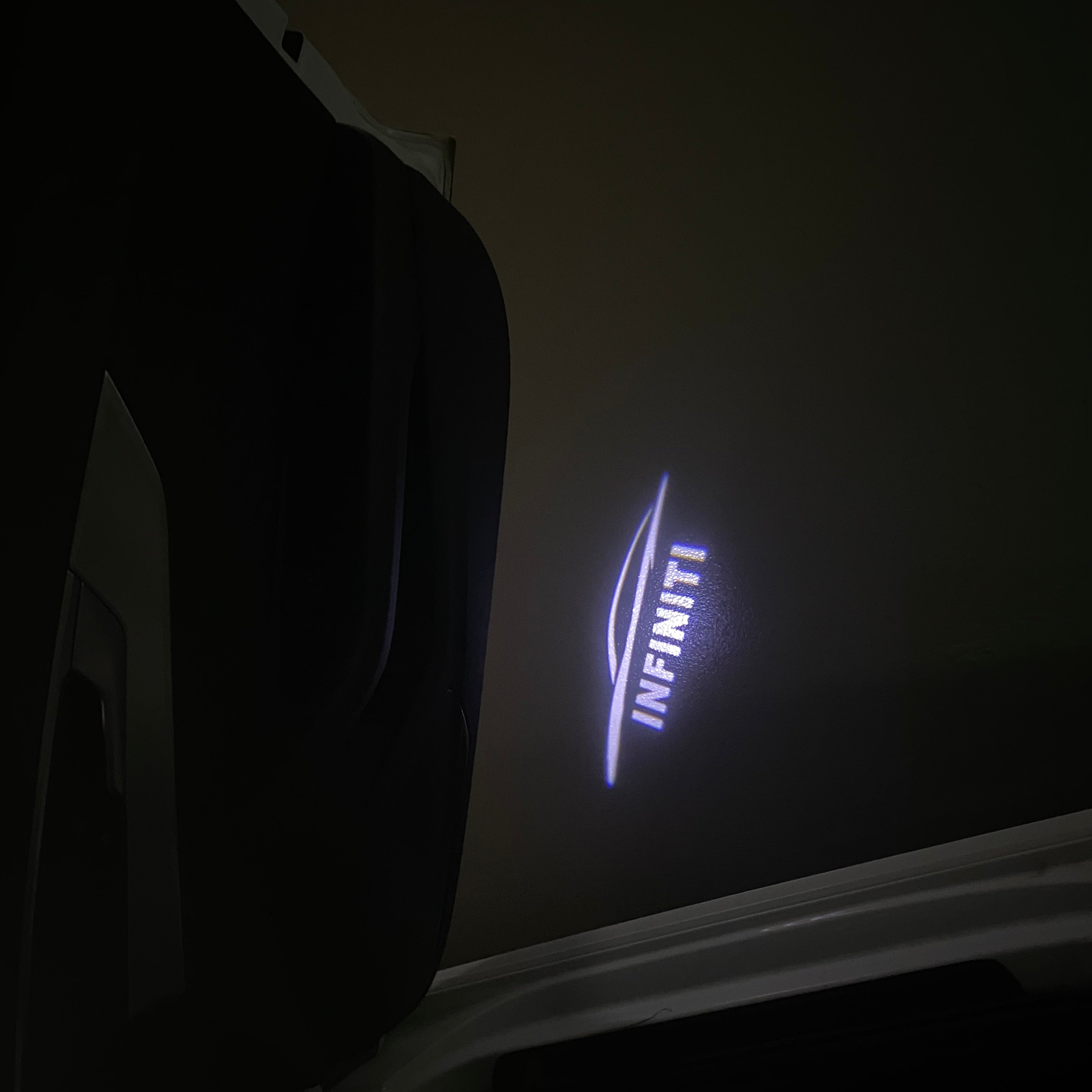 INFINITI Original LOGO PROJECROTR LIGHTS Nr.19 (quantity 1 = 1 sets/2 door lights)