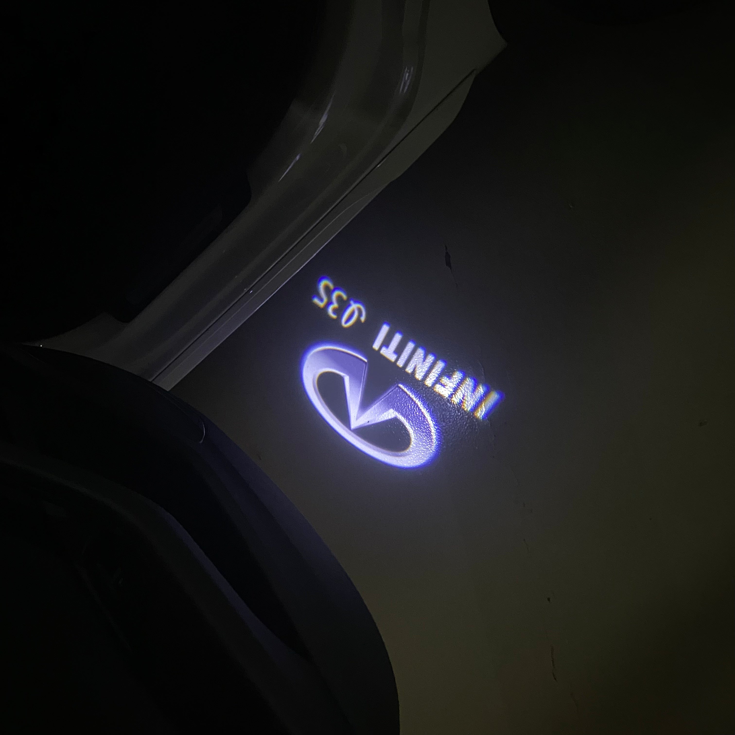 INFINITI Q35 LOGO PROJECROTR LIGHTS Nr.83 (quantity 1 = 1 sets/2 door lights)