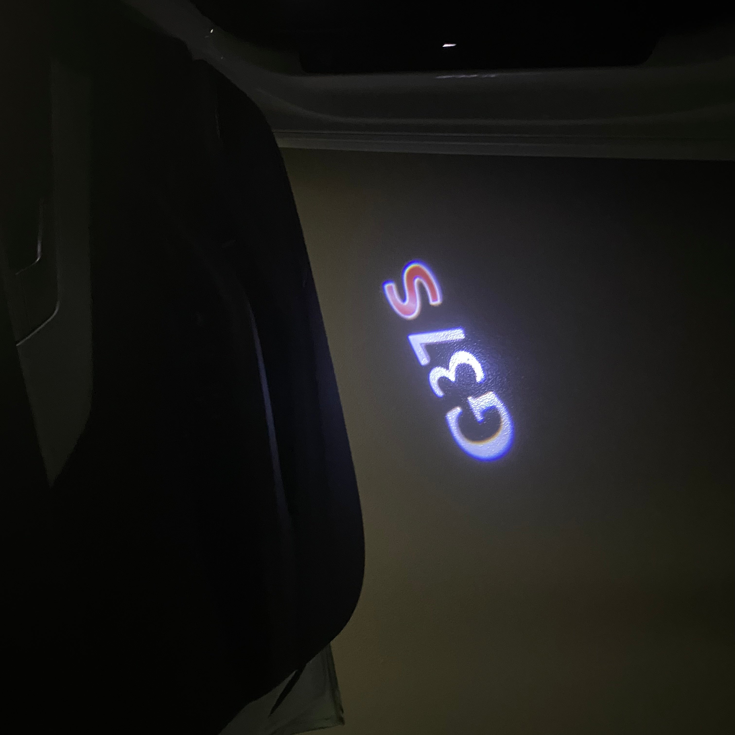 INFINITI G37 S LOGO PROJECROTR LIGHTS Nr.43 (quantity 1 = 1 sets/2 door lights)