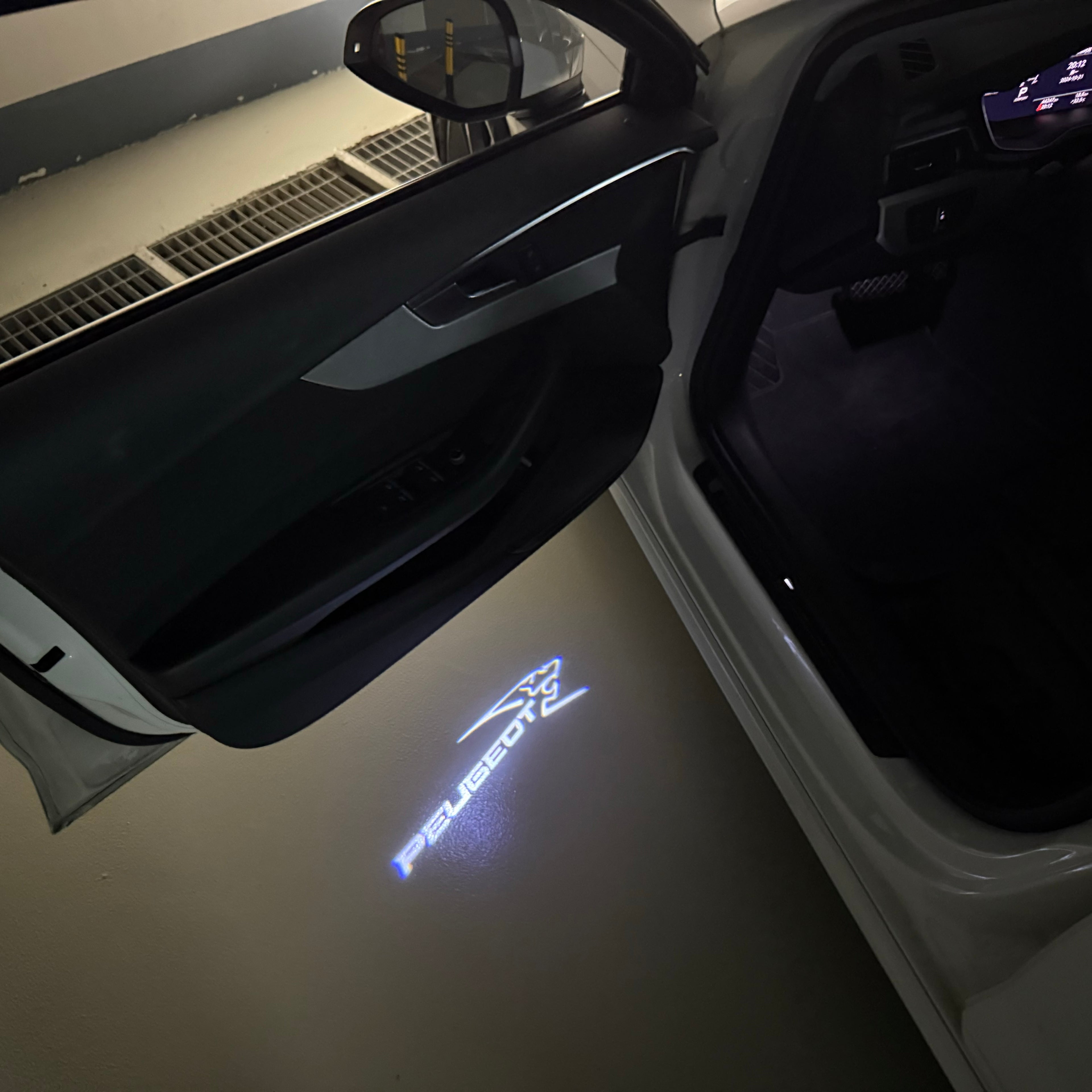 PEUGEOT ORIGINAL  LOGO PROJECTOT LIGHTS (quantity 1 = 1 sets/2 door lights) Nr.6024q64